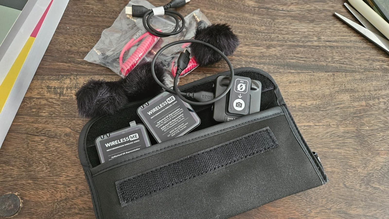 RØDE Wireless ME Ultra-compact Wireless Microphone System with Built-in Microphones, GainAssist Technology and 100m Range for Filmmaking, Interviews and Content Creation customer photo 1