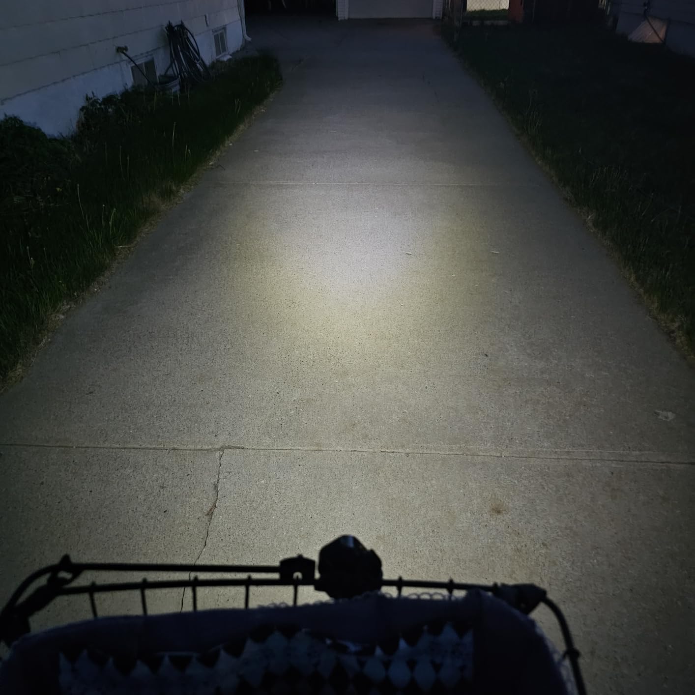 Zewdov Bike Lights for Night Riding, Rechargeable Bike Light Front and Back | IP65 Waterproof Ultra Slim Bicycle Lights, 4+6 Mode Bike Headlight and Tail Light Set, 1.5 Hrs Fast Charging, Easy to Install customer photo 1