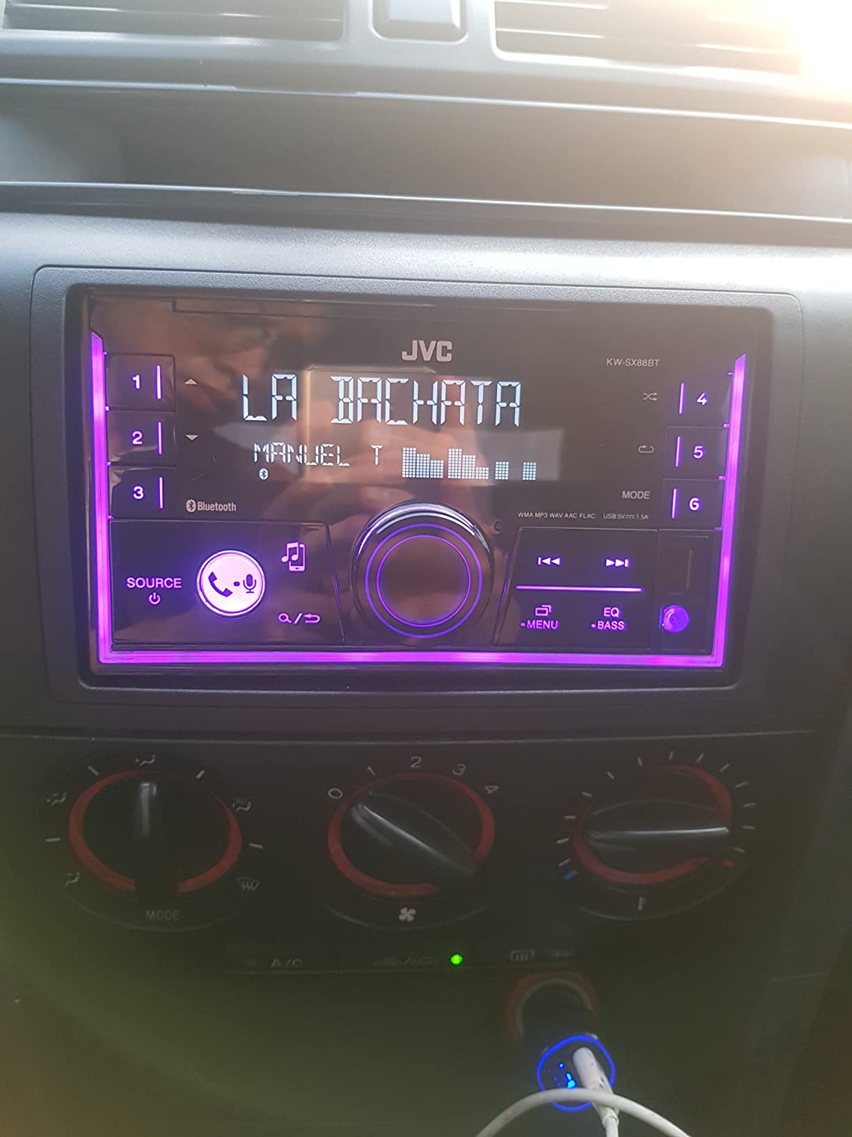 JVC KW-SX88BT Bluetooth Double DIN Car Stereo, 200W Digital Stereo Receiver, AM/FM Radio, Dual Phone Connection, 13-Band EQ, 1.5A USB & AUX Inputs, Custom Color Illumination, Shallow Chassis customer photo 2