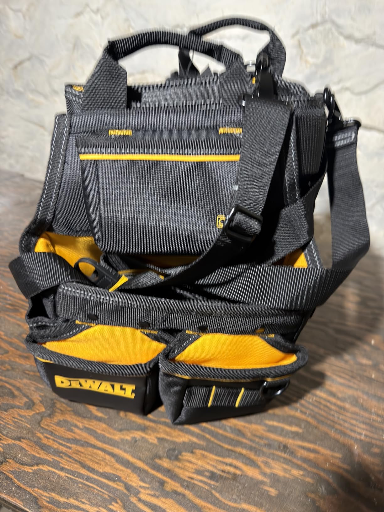 DEWALT Professional Tool Belt Organizer With Suspenders and 25 Pockets, Heavy Duty Construction (DWST540602) customer photo 1