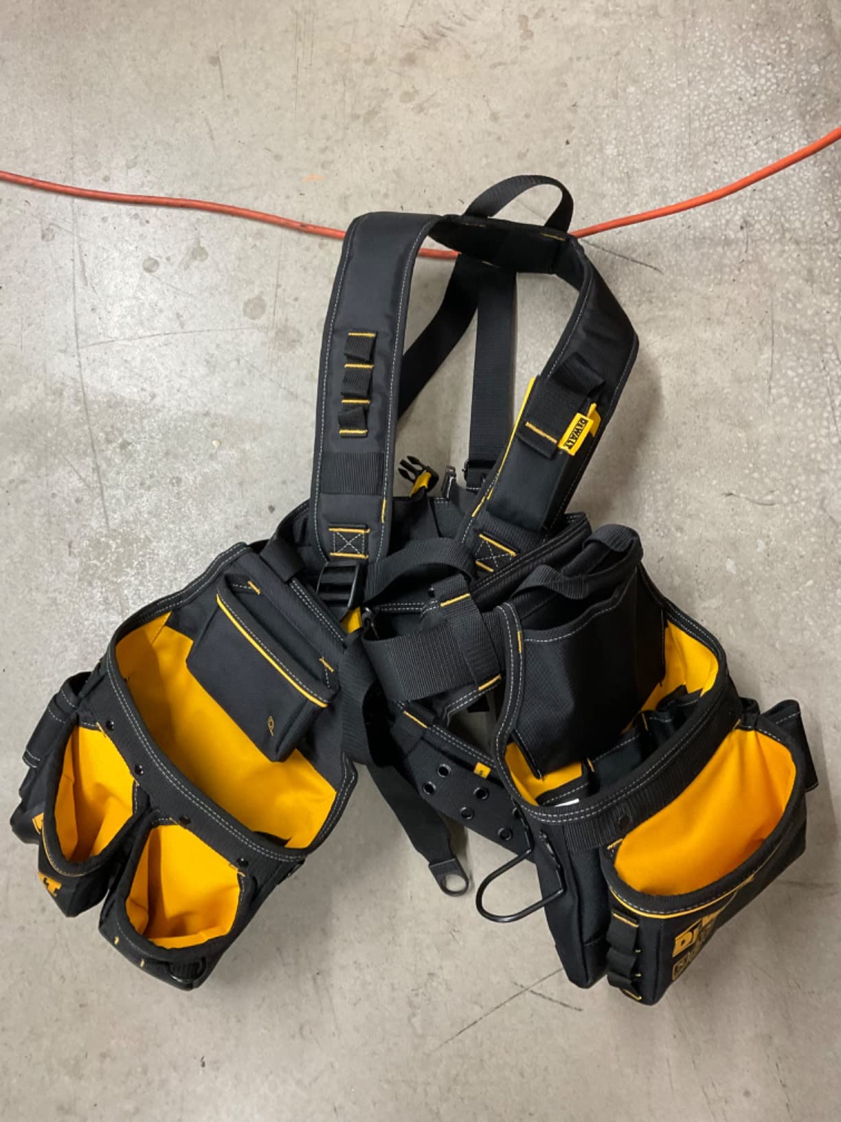 DEWALT Professional Tool Belt Organizer With Suspenders and 25 Pockets, Heavy Duty Construction (DWST540602) customer photo 2