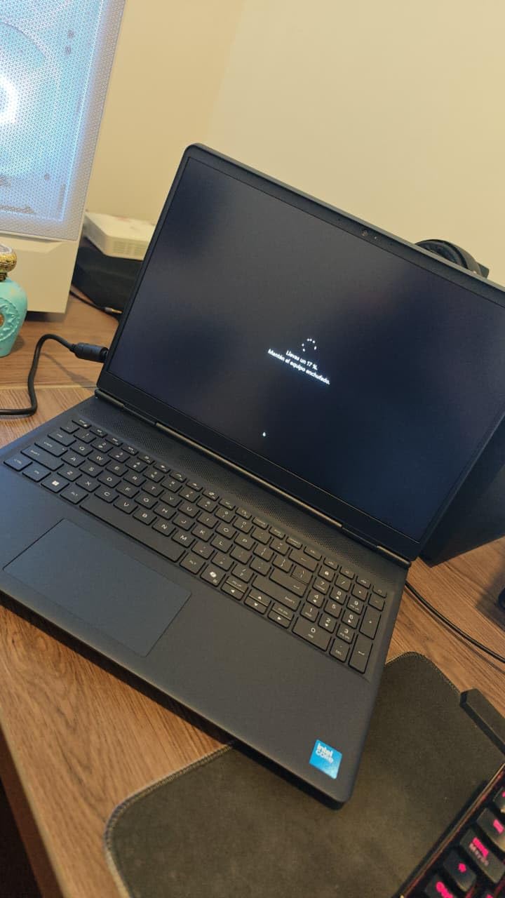 Alienware 16 Aurora Gaming Laptop, RTX 5050, Intel Core 7 240H | WQXGA 120Hz Display, 16GB DDR5 RAM, 1TB SSD, NVIDIA GeForce, Wi-Fi 7, Windows 11 Home, Blue customer photo 1