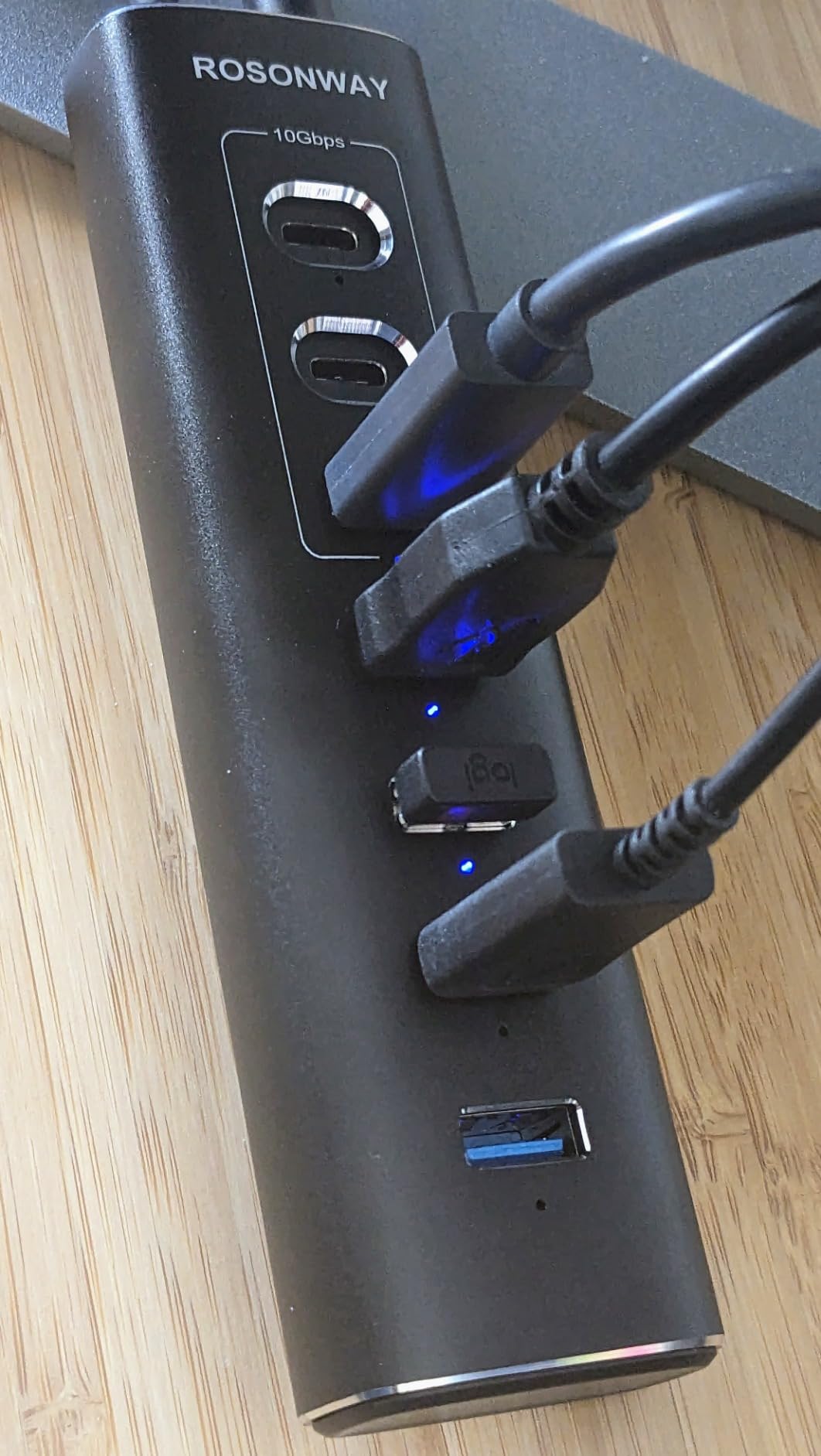 Powered USB Hub, Rosonway 7-Port USB 3.2/USB C Hub with 10Gbps USB-A 3.2, 2 USB-C 3.2, 4 USB 3.0 Ports, Individual Switches and 12V Power Adapter customer photo 1