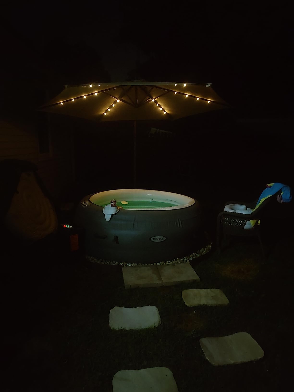 INTEX SimpleSpa 4 Person Inflatable Hot Tub, Portable Spa with 100 Jets | 28483E Built-in Hard Water Treatment with Cover & Ground Cloth for Insulation, 77in x 26in customer photo 2