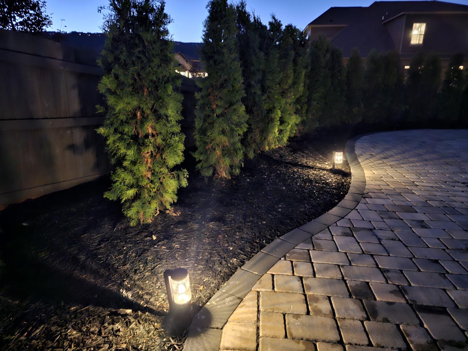 ELECLINK Solar Pathway Lights Outdoor, 6 Pack Upgraded Outdoor Solar Lights for Outside Super Bright Up to 15Hrs, IP65 Waterproof Solar Garden Lights for Yard Path Sidewalk Driveway Walkway Decor customer photo 2