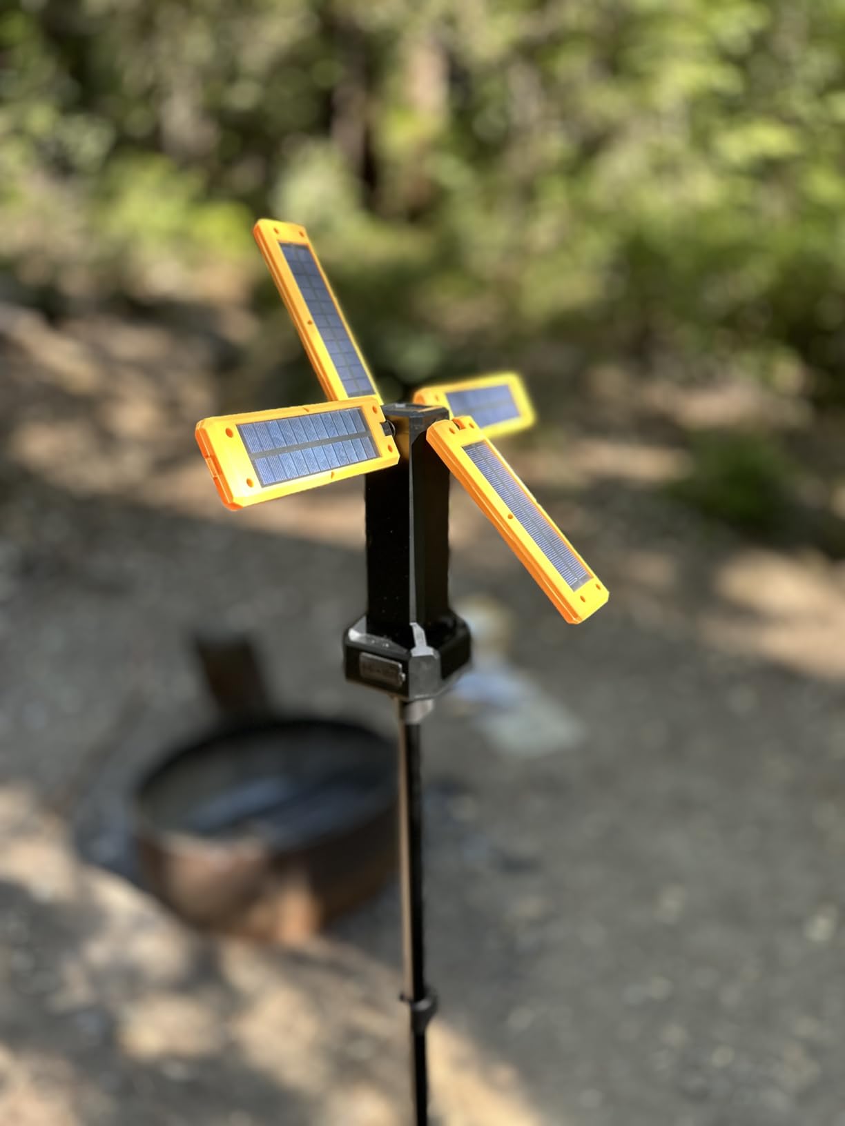 iodoo 13200mAh Rechargeable Solar Work Light, IPX4 Waterproof with Folding Stand Support and Portable Carrying Bag, 8000 Lumen Stepless Dimmable, 4 Lighting Modes, White/Warm/Warm White customer photo 1