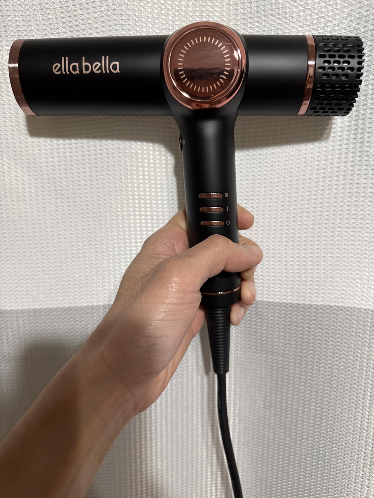 ELLA BELLA Ionic Hair Dryer with Diffuser - Negative Ion Blow Dryer, Quiet, Professional-Grade Blow Dryer with Intelligent Heat Control & Rapid Drying, Lightweight, Low Noise, All Hair Types customer photo 1
