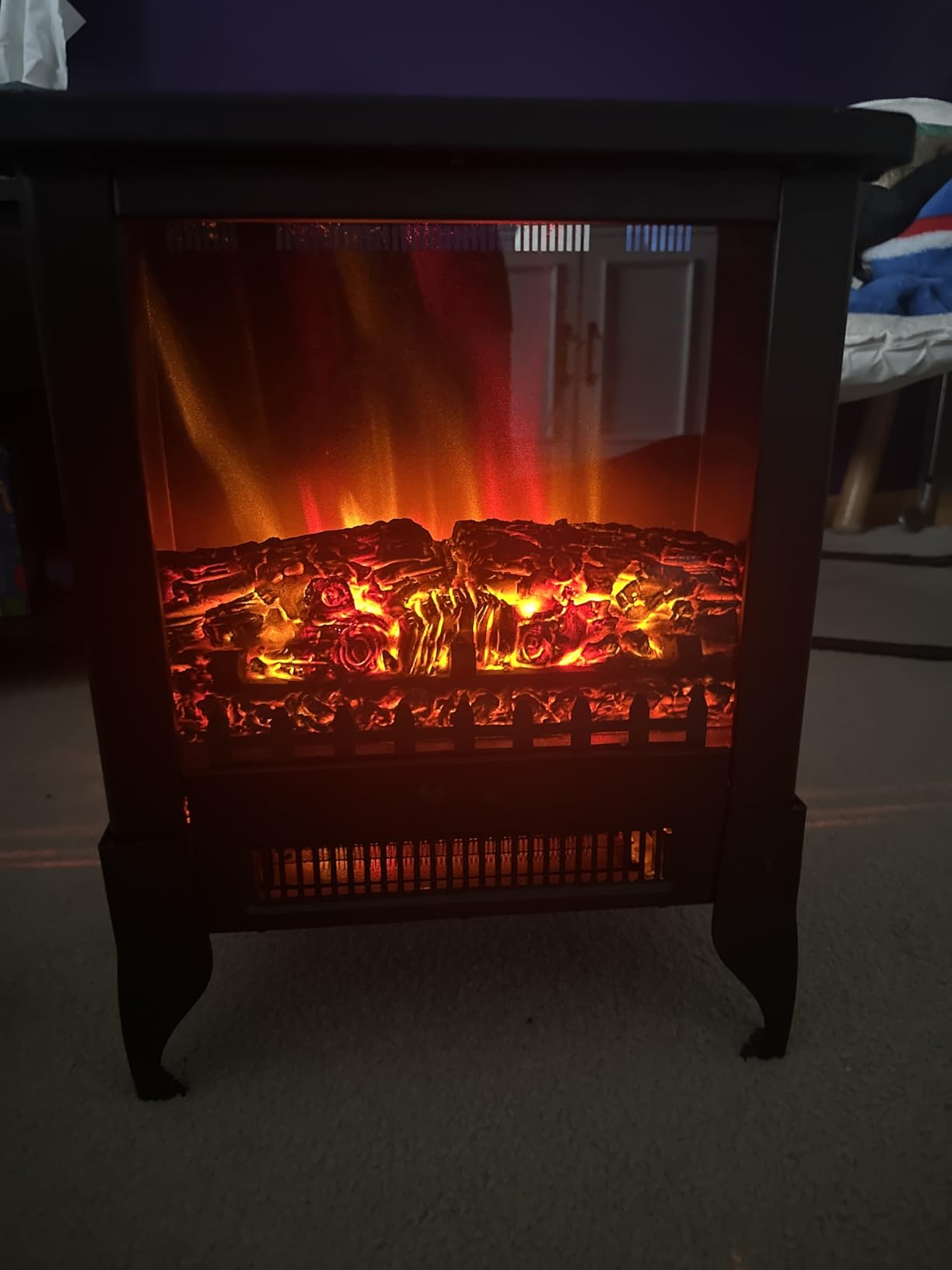 TURBRO Suburbs 20 in. Electric Fireplace Infrared Heater with Crackling Sound customer photo 1