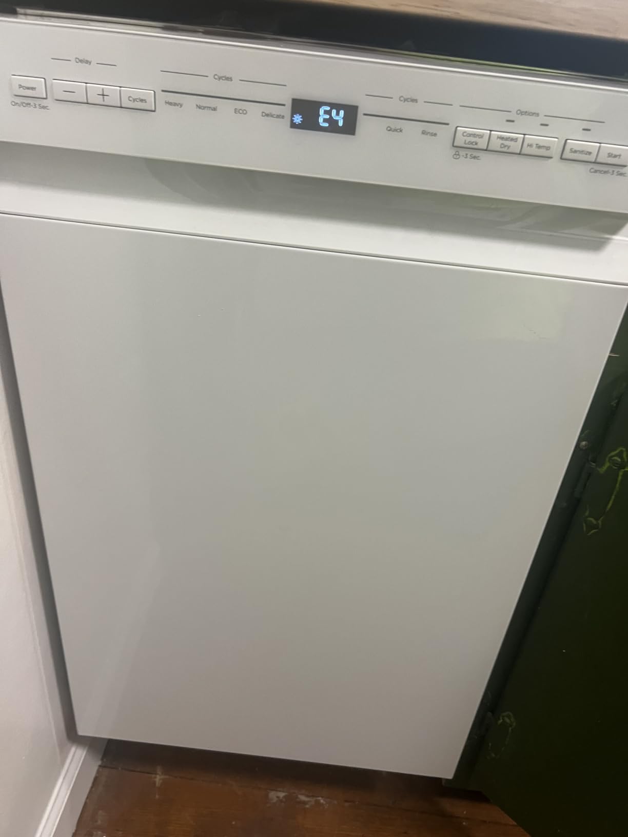 Midea 18 Inch Built-in Dishwasher, 8 Place Settings, Stainless Steel Tub, 6 Washing Cycles, Energy Star, Quiet for Apartments and RVs customer photo 2