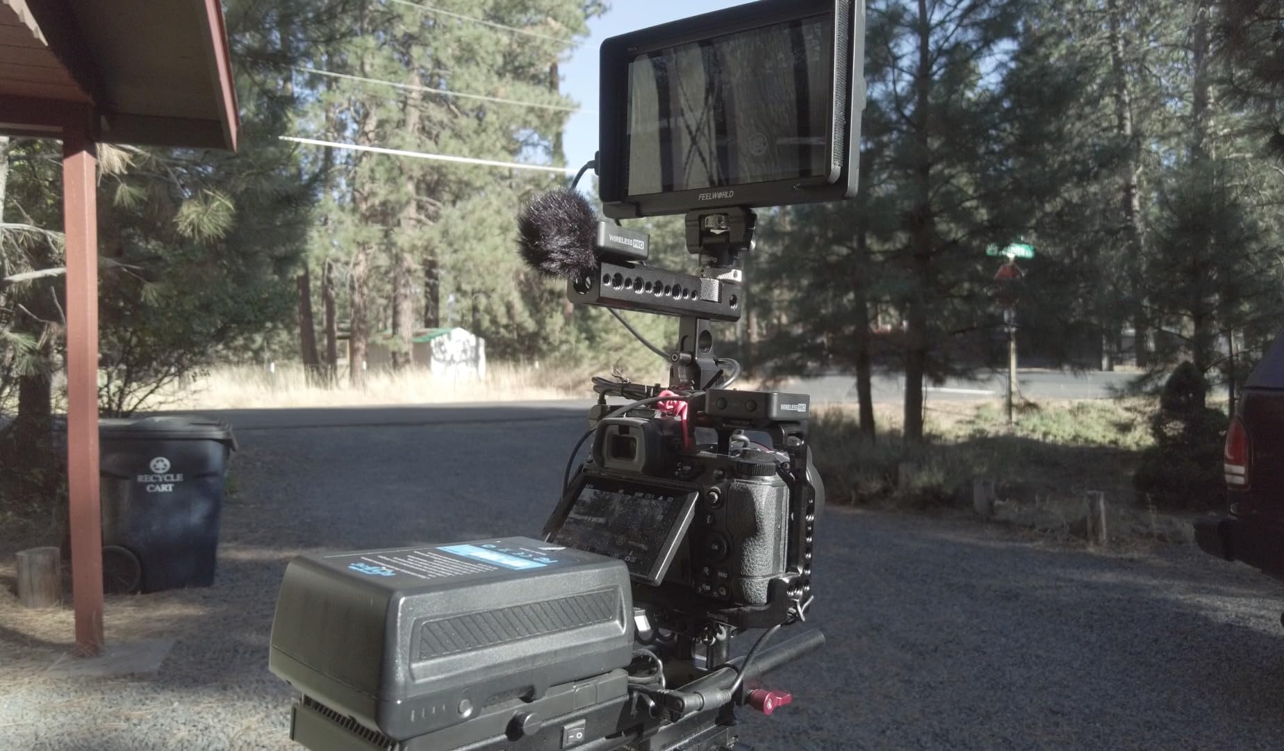 RØDE Wireless PRO (2 TX + 1 RX + Charging Case), 32-Bit Float, Timecode | 32-bit Float On-board Recording, 2 Lavalier Microphones and Smart Charge Case for Filmmaking and Content Creation customer photo 2