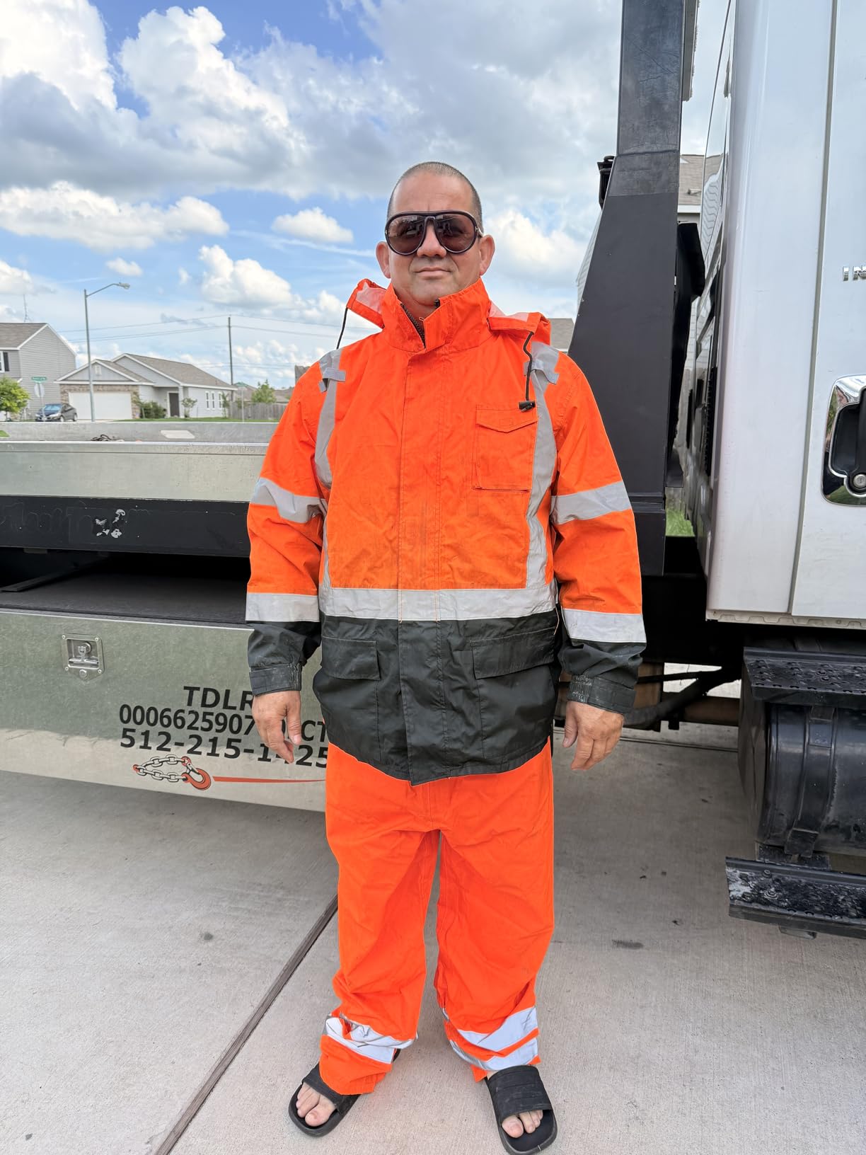 sesafety Reflective Jacket for Men, High Visibility Jackets, Safety Jackets for Men, Hi Vis Construction Bomber Jackets Waterproof with Pockets and Zipper, Black Bottom, Class 3 customer photo 1