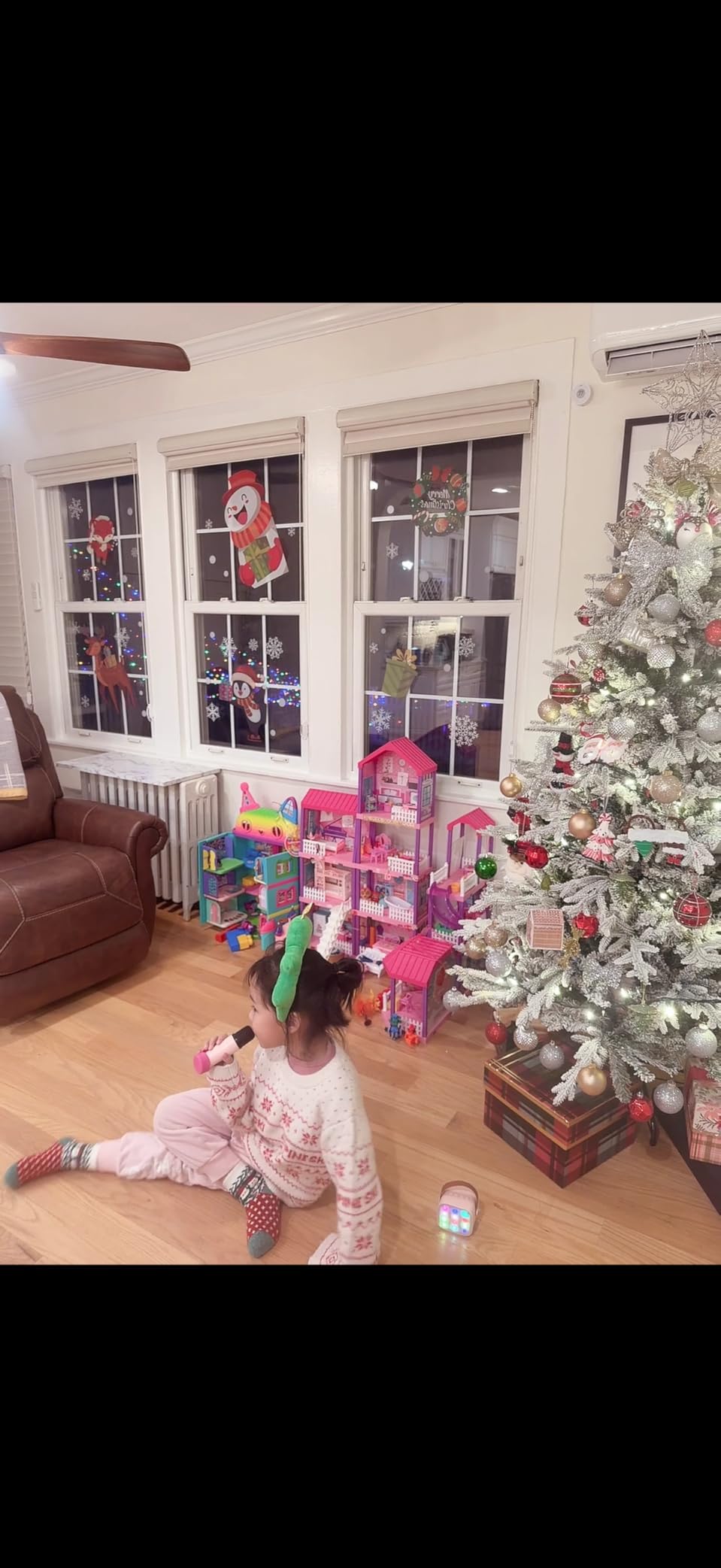 YLL Karaoke Machine for Kids, Birthday Gifts for Girls Ages 4-12 Years Toy | 2 Wireless Microphones, Mini Portable Bluetooth Speaker, 5 Magic Voices, Party Present for Girls Ages 3,4,5,6,7,8,9,10,12+ customer photo 1
