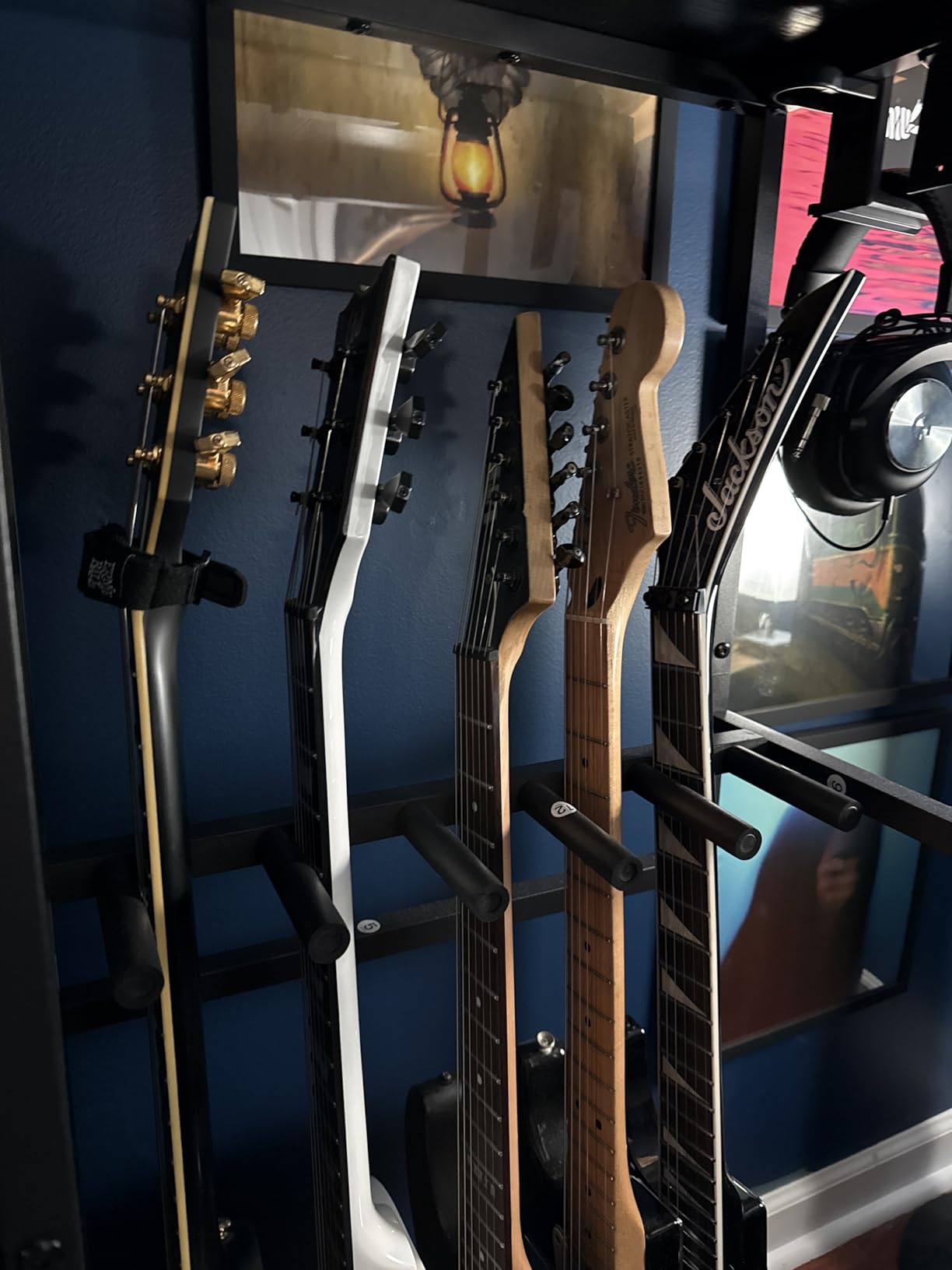MAHANCRIS Guitar Stand, Guitar Rack for Acoustic Holder, Electric Guitar, Bass, Multiple Guitar Rack Holder for Guitars, Guitar Amp Accessories, for Home Music Studio, Black GSHB6501 customer photo 2