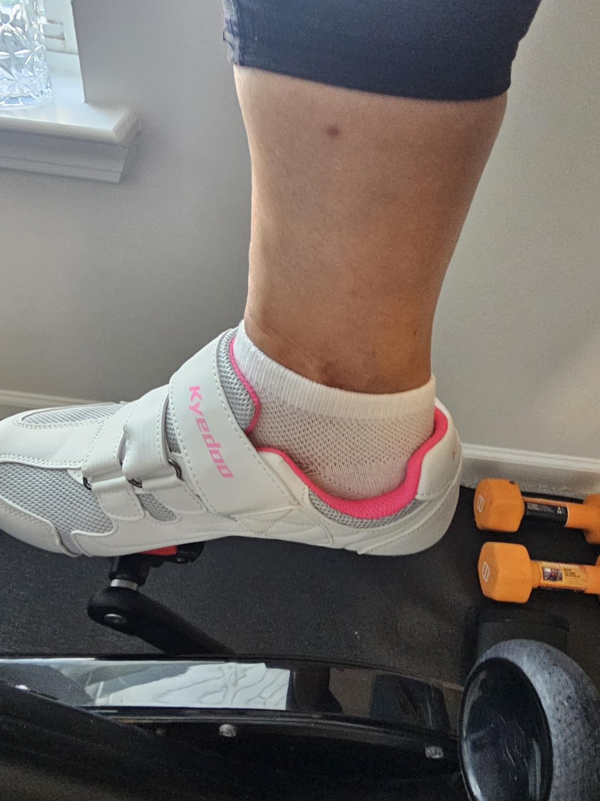 Kyedoo Womens Cycling Shoes Compatible with Peloton Bike customer photo 2