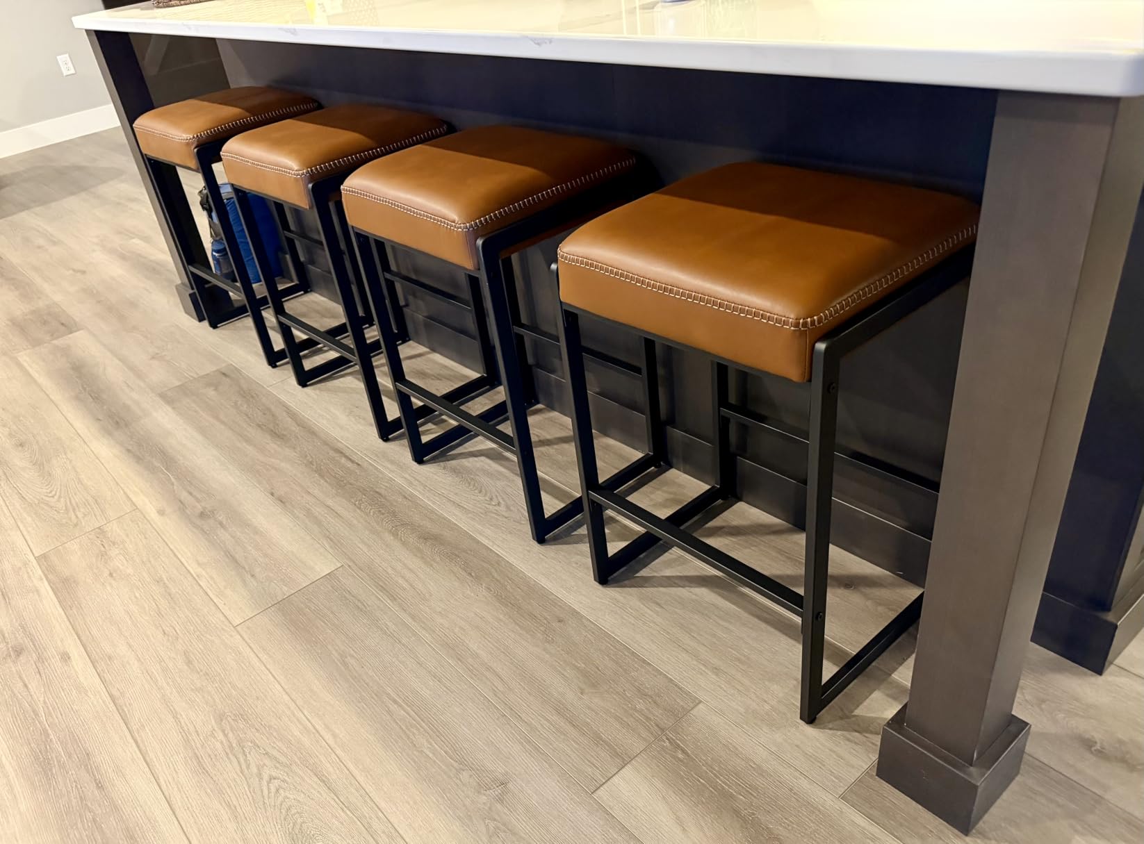 VASAGLE EKHO Collection - Bar Stools Set of 2, Counter Height Bar Stools, Synthetic Leather with Stitching, Mid-Century Modern, 26-Inch Tall, Caramel Brown customer photo 2