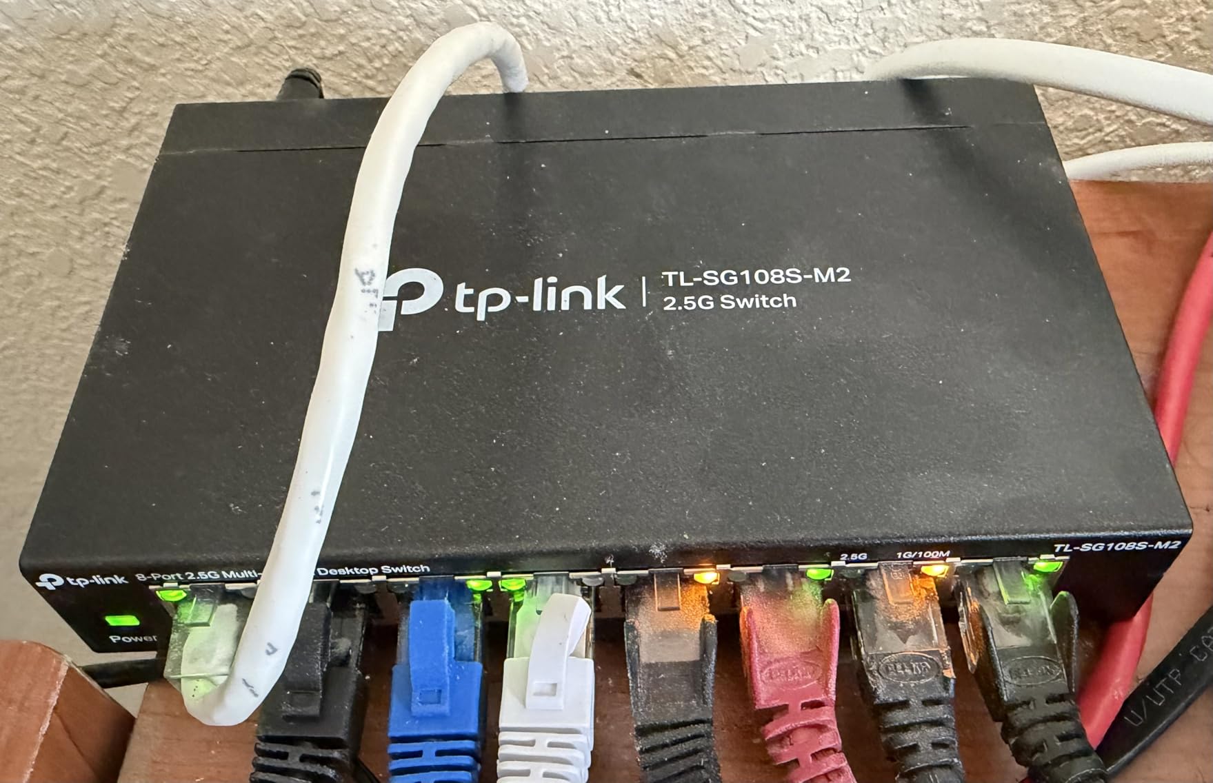 TP-Link TL-SG108S-M2, 8-Port Multi-Gigabit 2.5G Unmanaged Ethernet Switch | Multi Gigabit Network Switch, Ethernet Splitter, Plug & Play, Desktop/Wall Mount, Silent Operation customer photo 2