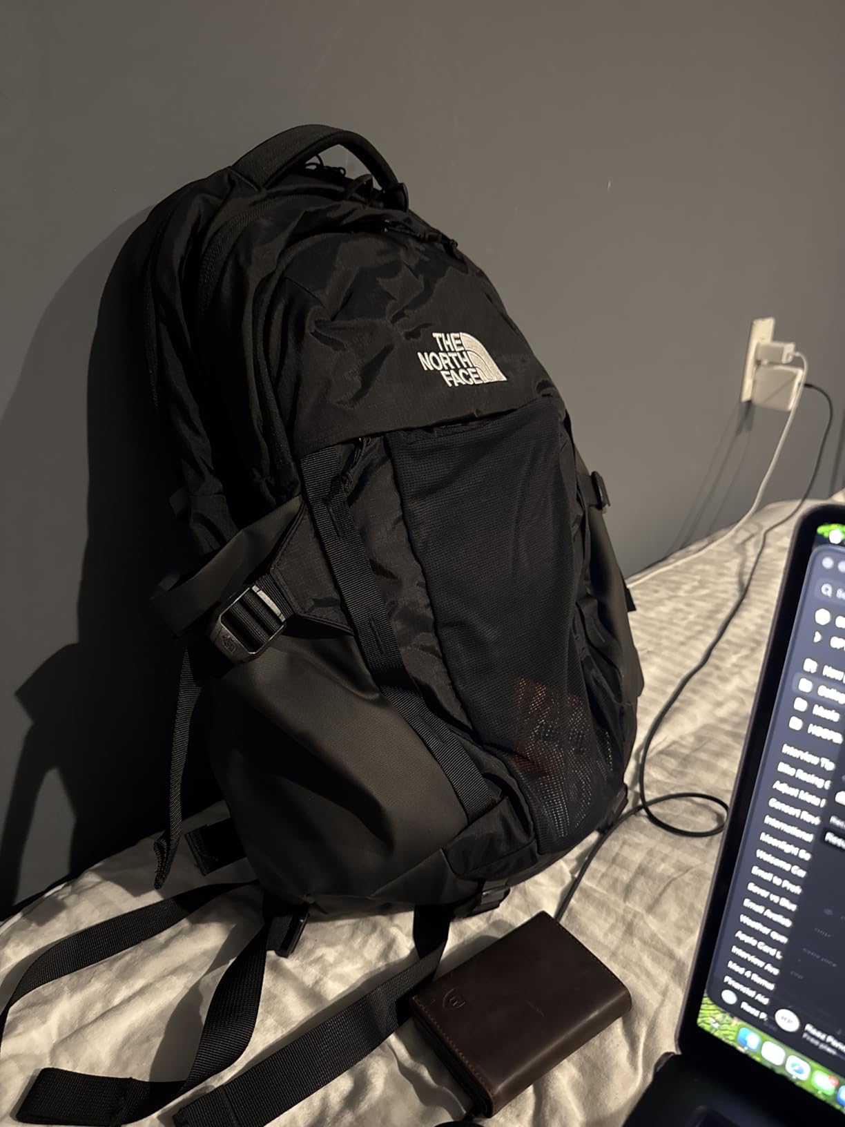 The North Face Recon Everyday Laptop Backpack, Blk/Blk-NPF, One Size customer photo 1