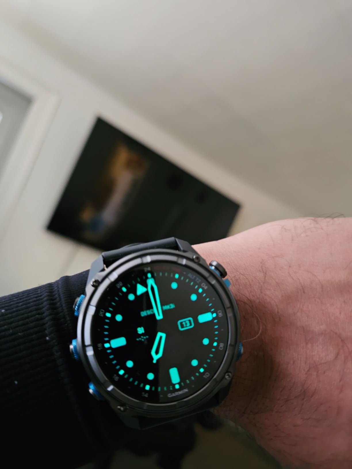 Garmin Descent Mk3i, Watch-Style Dive Computer, 51mm, Black | Subwave Sonar Networking, Multiple Dive Modes, Dive Focused Design, Dive Readiness Tool, Built-In Flashlight customer photo 1
