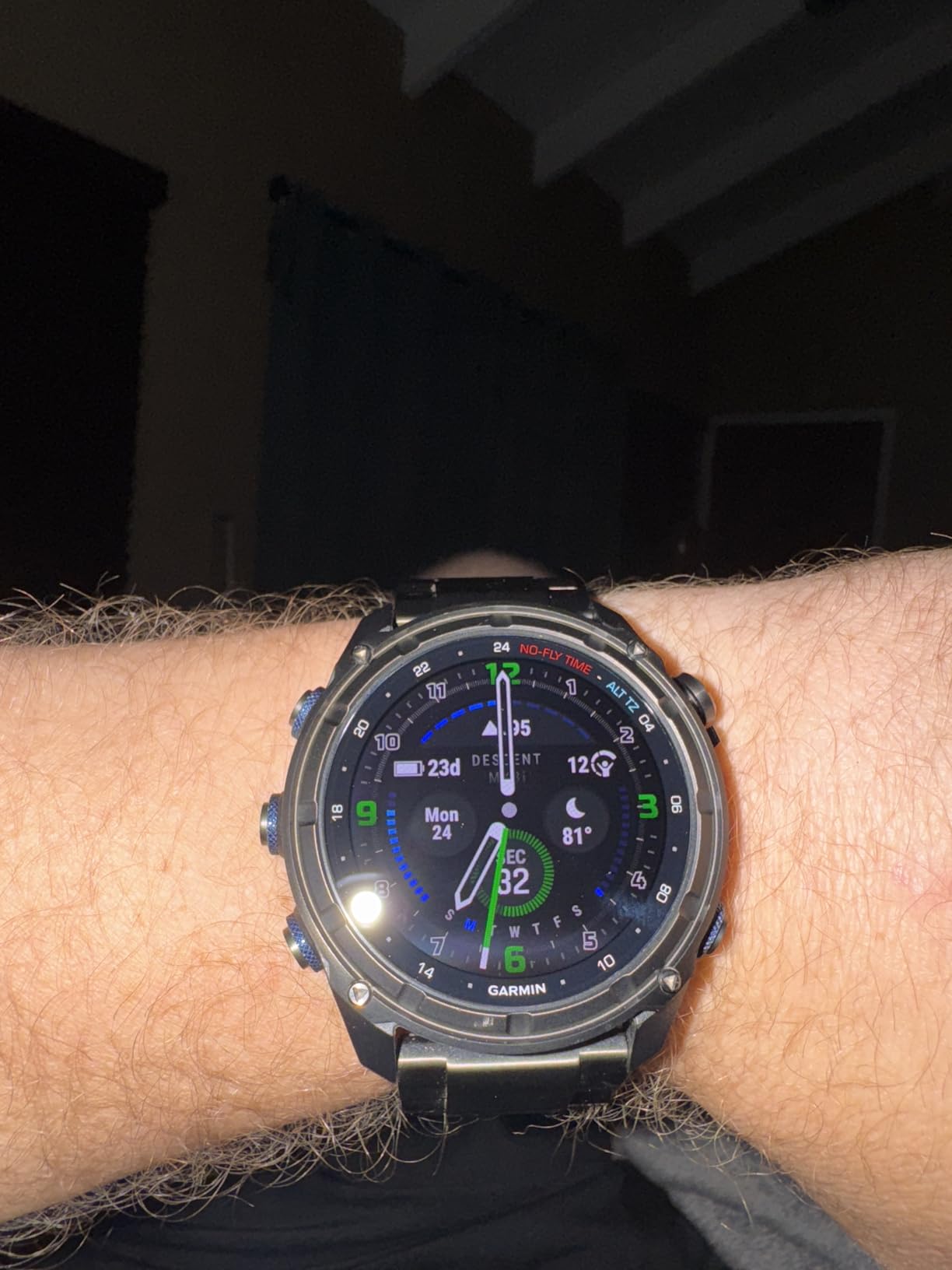 Garmin Descent Mk3i, Watch-Style Dive Computer, 51mm, Black | Subwave Sonar Networking, Multiple Dive Modes, Dive Focused Design, Dive Readiness Tool, Built-In Flashlight customer photo 2