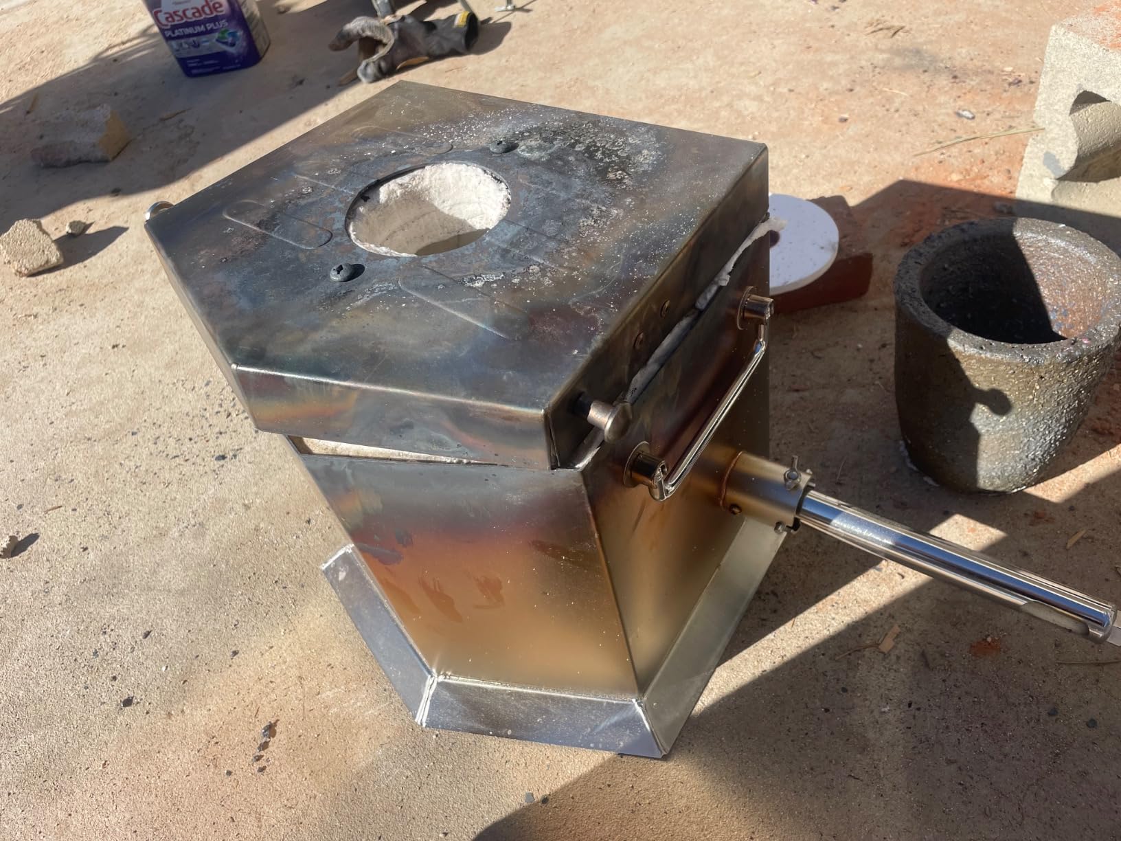 CANALHOUT 9KG/19.5lbs Propane Melting Furnace Kit w/ 2 Tongs & Crucible | Complete Kiln Foundry Smelting Furnace, Melts Gold Silver Copper Aluminum, Ideal for Metal Recycle Home Smelting Casting customer photo 2