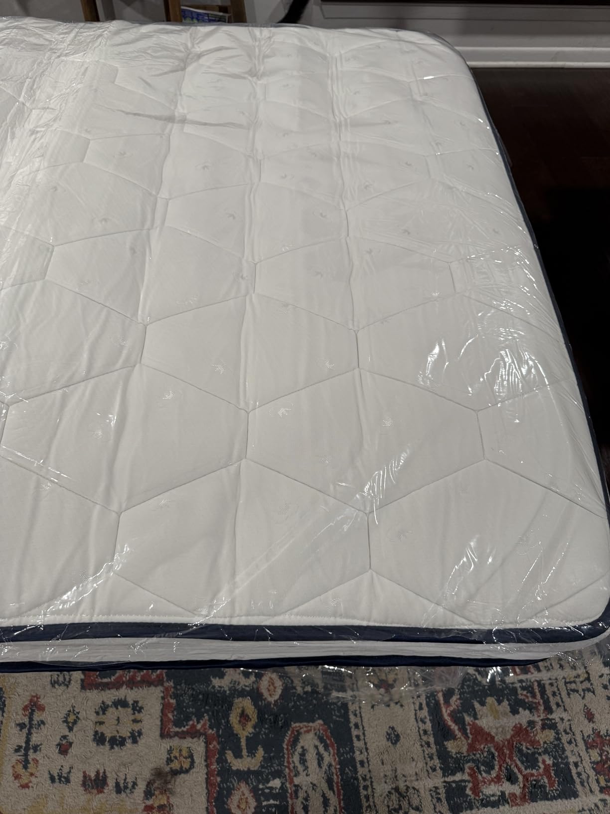 Novilla Twin Mattress, 10 Inch Twin Hybrid Mattress in a Box, Pocket Innerspring Pillow Top Mattresses for Motion Isolation, Pressure Relief & Edge Support, Medium Firm Feel customer photo 2