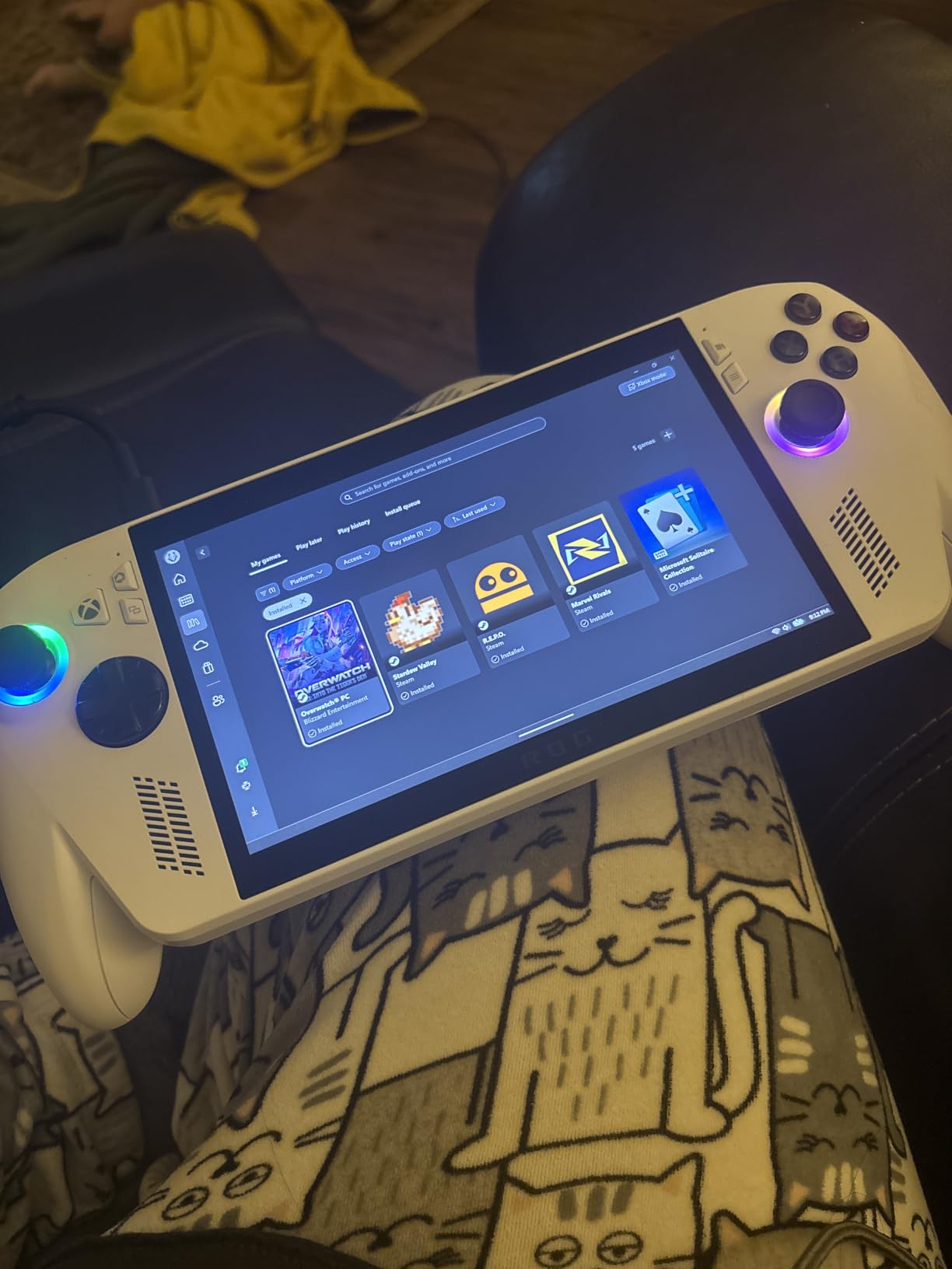 ASUS ROG Xbox Ally Gaming Handheld 7