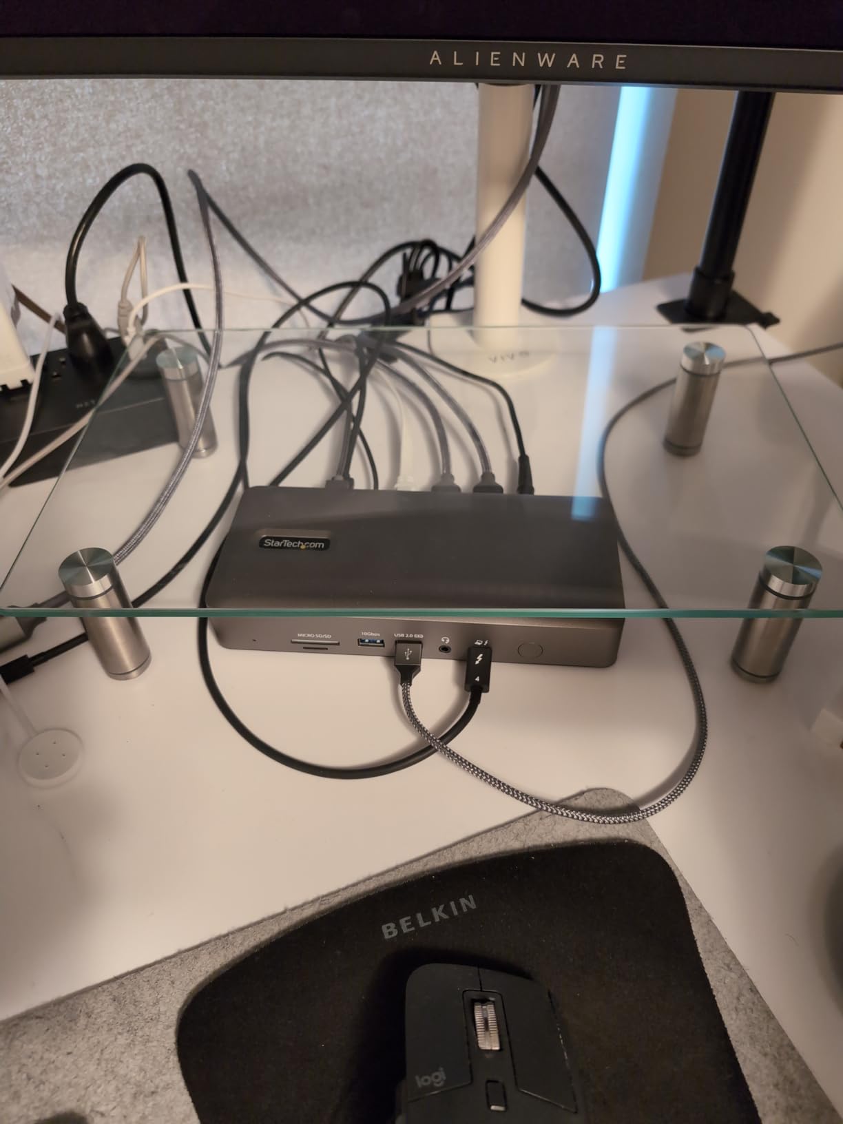 StarTech Thunderbolt 4 Dock, Quad 4K Win, Dual 4K Mac, 16-Port 40Gbps, 100W | Driverless USB4 and Thunderbolt, Up to four 4K 60Hz on Windows, Dual 4K 60Hz on M3/M4/M5 MacBooks, Intel/AMD/Snapdragon customer photo 2