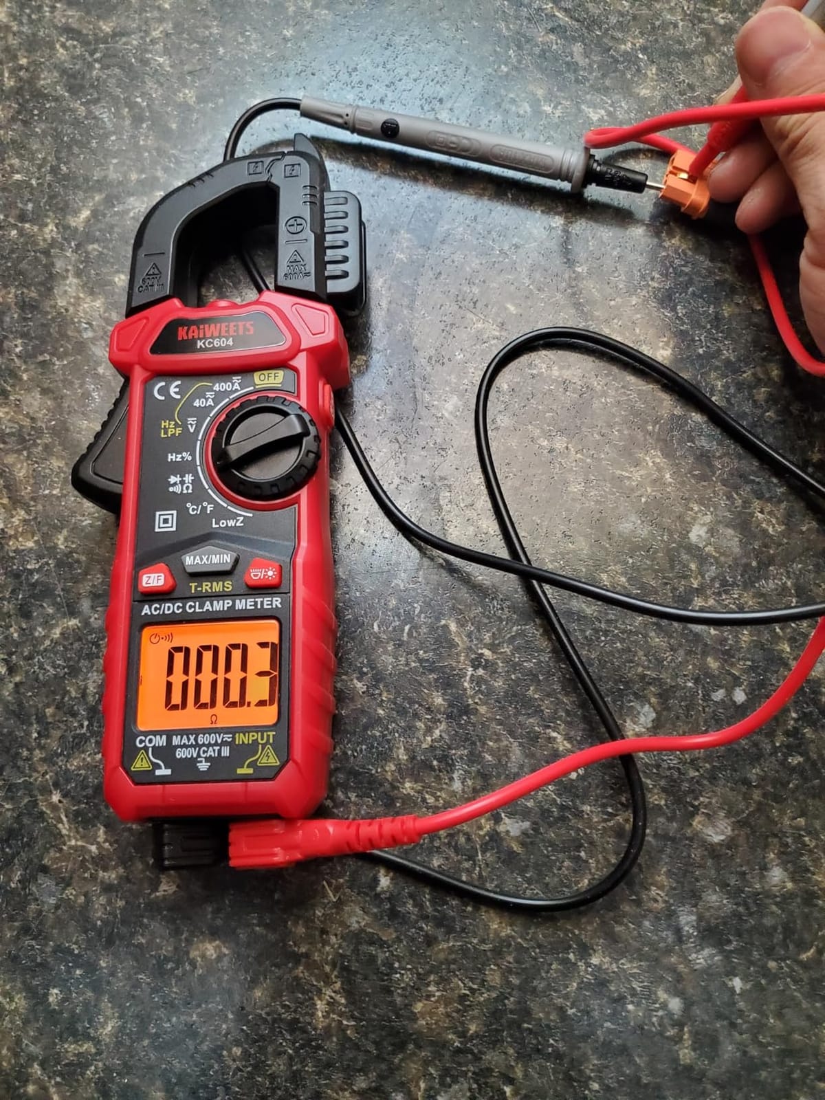 KAIWEETS Digital Clamp Meter Multimeter with D-Shaped Jaw for AC/DC Current & Voltage, Auto-ranging 4000 Counts Voltage Tester with Flashlight Backlight, Measuring Temperature Continuity Diode NCV customer photo 1