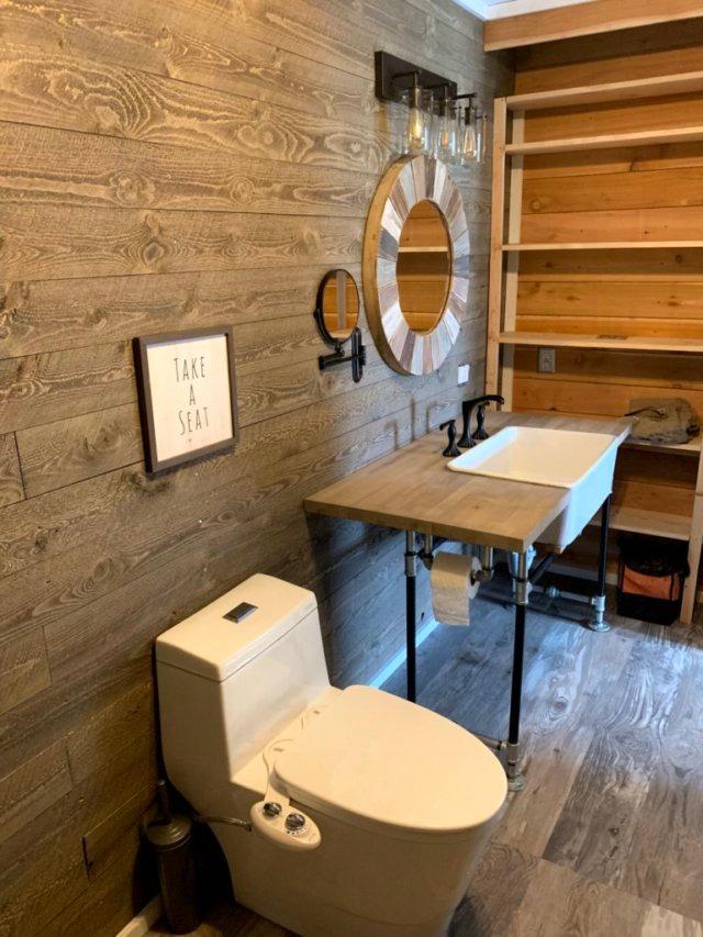WOODBRIDGEE One Piece Toilet with Soft Closing Seat, Chair Height, 1.28 GPF Dual, Water Sensed, 1000 Gram MaP Flushing Score Toilet with Chorme Button, White,B0940-F-C customer photo 1