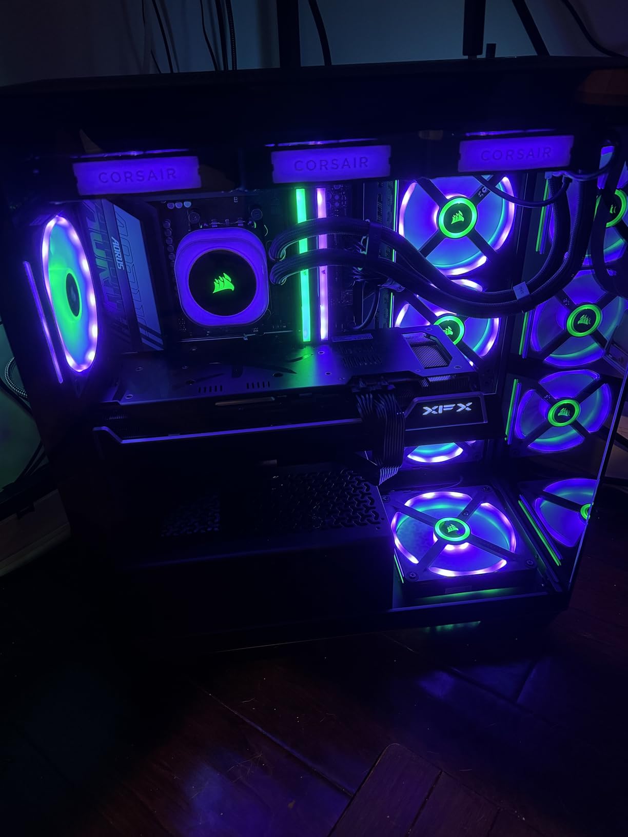 CORSAIR iCUE Link 3500X RGB Mid-Tower ATX PC Case - Panoramic Tempered Glass - Reverse Connection Motherboard Compatible - 3X CORSAIR iCUE Link RX120 RGB Fans Included - Black customer photo 2