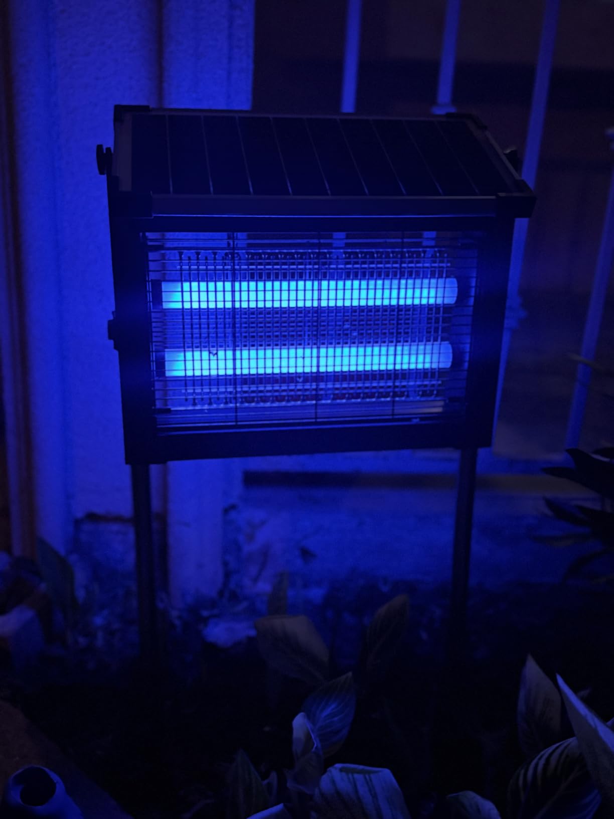 Solar Bug Zapper 4500V, Waterproof Mosquito Zapper Fly Traps Outdoor Patio | Auto Mode, Portable/Cordless/Rechargeable/Stake/Hang Design, 1 Acre Coverage, Dual LEDs, Patio Yard Camping Garden Pool Ideal customer photo 2