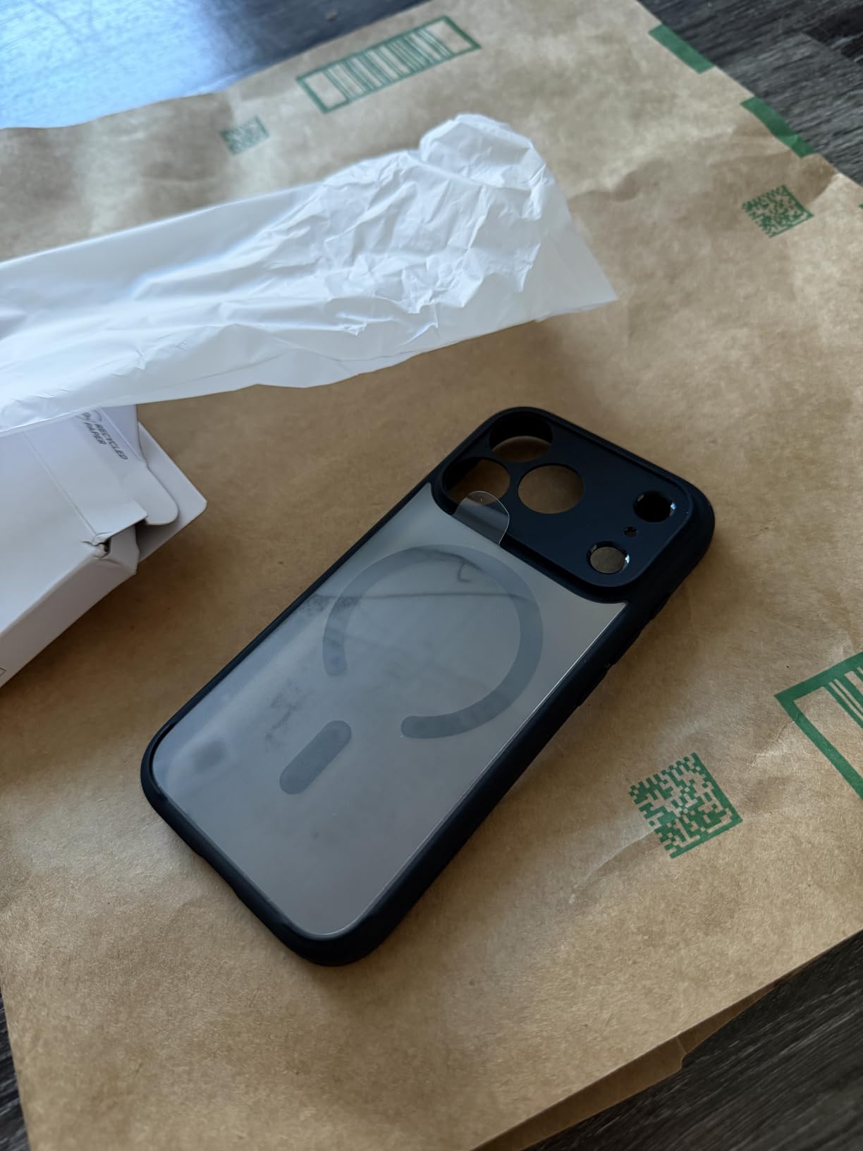 for iPhone 16 Pro Case, Ultra Hybrid MagFit [Anti-Yellowing] [Compatible with Magsafe] - Clear | Spigen Signature Series customer photo 1