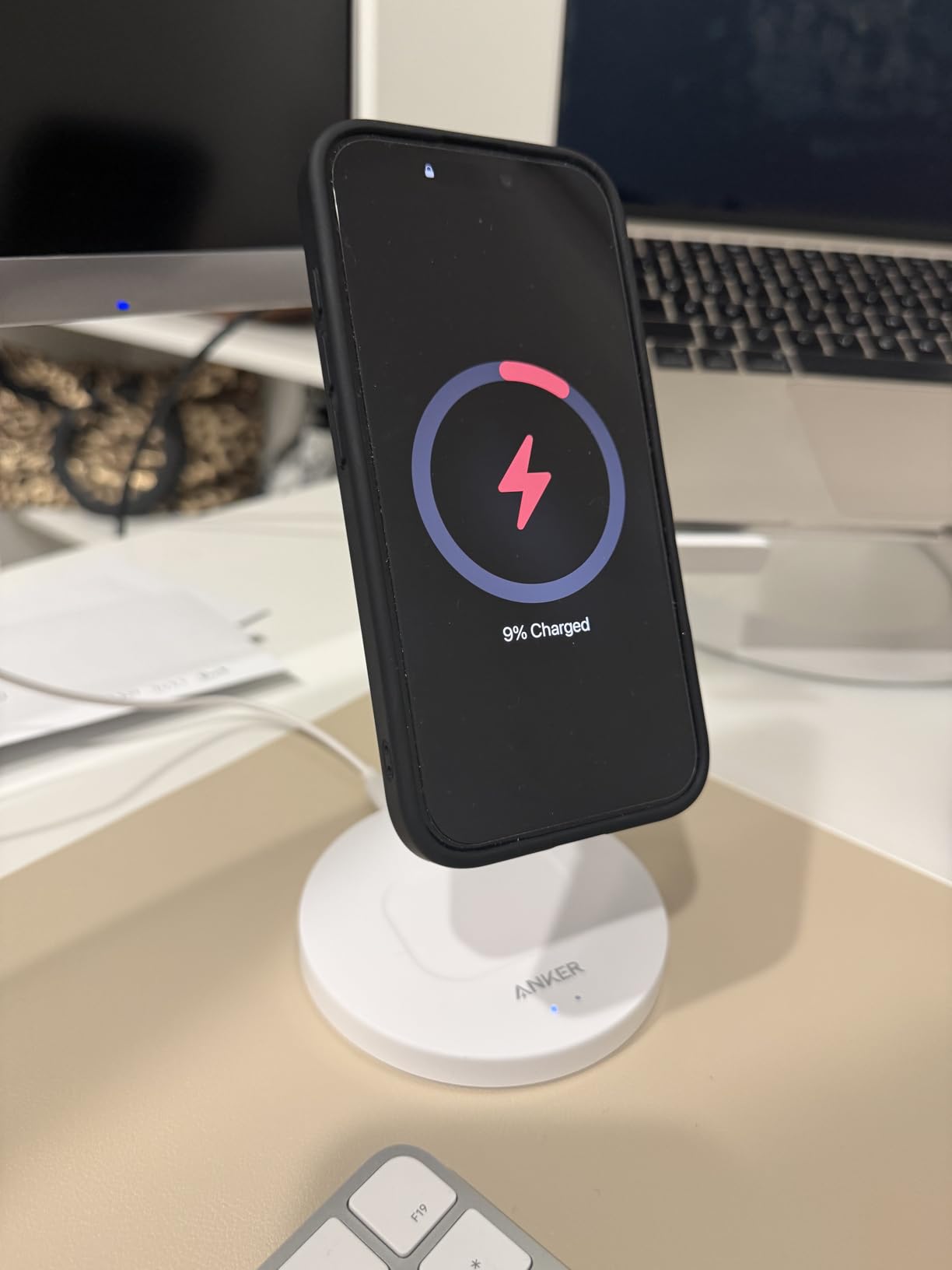 Anker MagGo 2-in-1 MagSafe Compatible Qi2 15W Wireless Charging Stand | Qi2 Certified, Fast Charging, Wireless Charger for iPhone 17, AirPods Pro, and More (Black, Adapter Not Included) customer photo 1