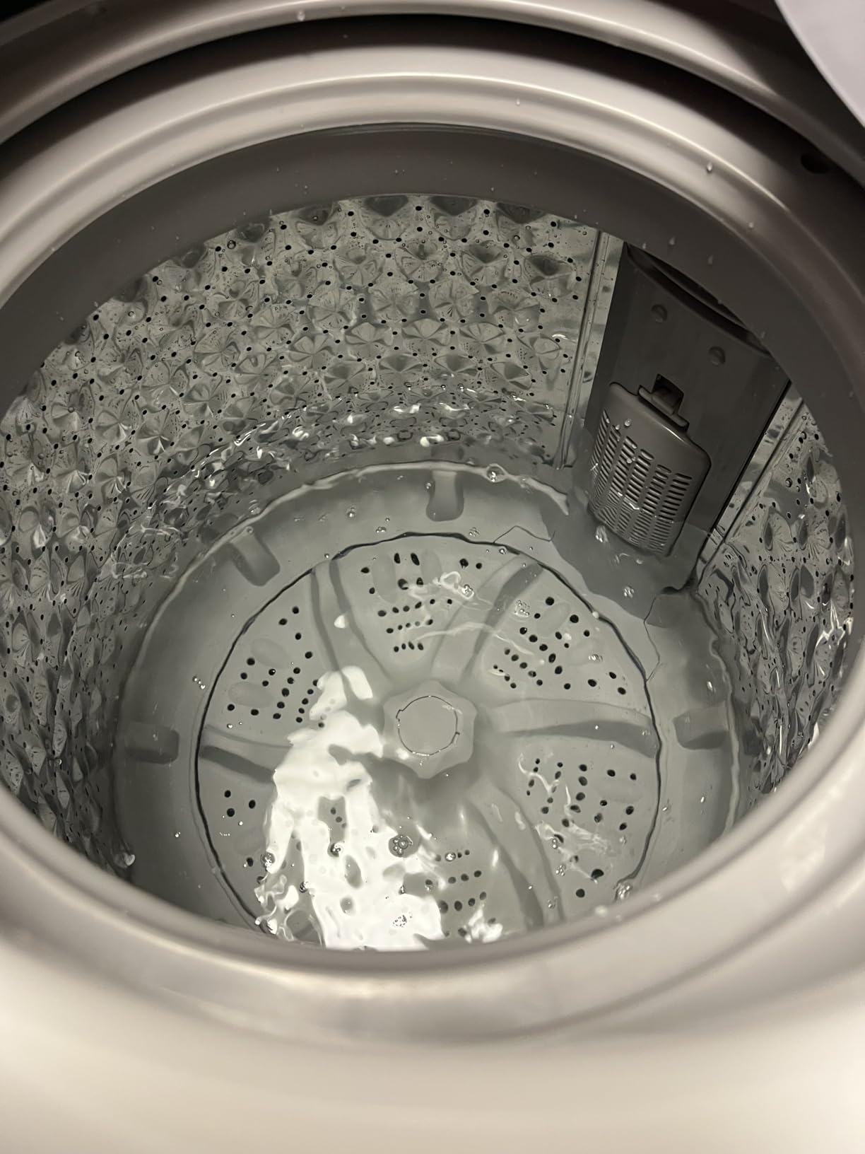 BLACK+DECKER 4.5 Cu. Ft. Front Load Washer, 120V, BFLW45M, White | Full Size Washing Machine with 12 Cycles, ENERGY STAR certified Washer Machine, Hot & Cold Inlet Hoses, LED Display customer photo 2