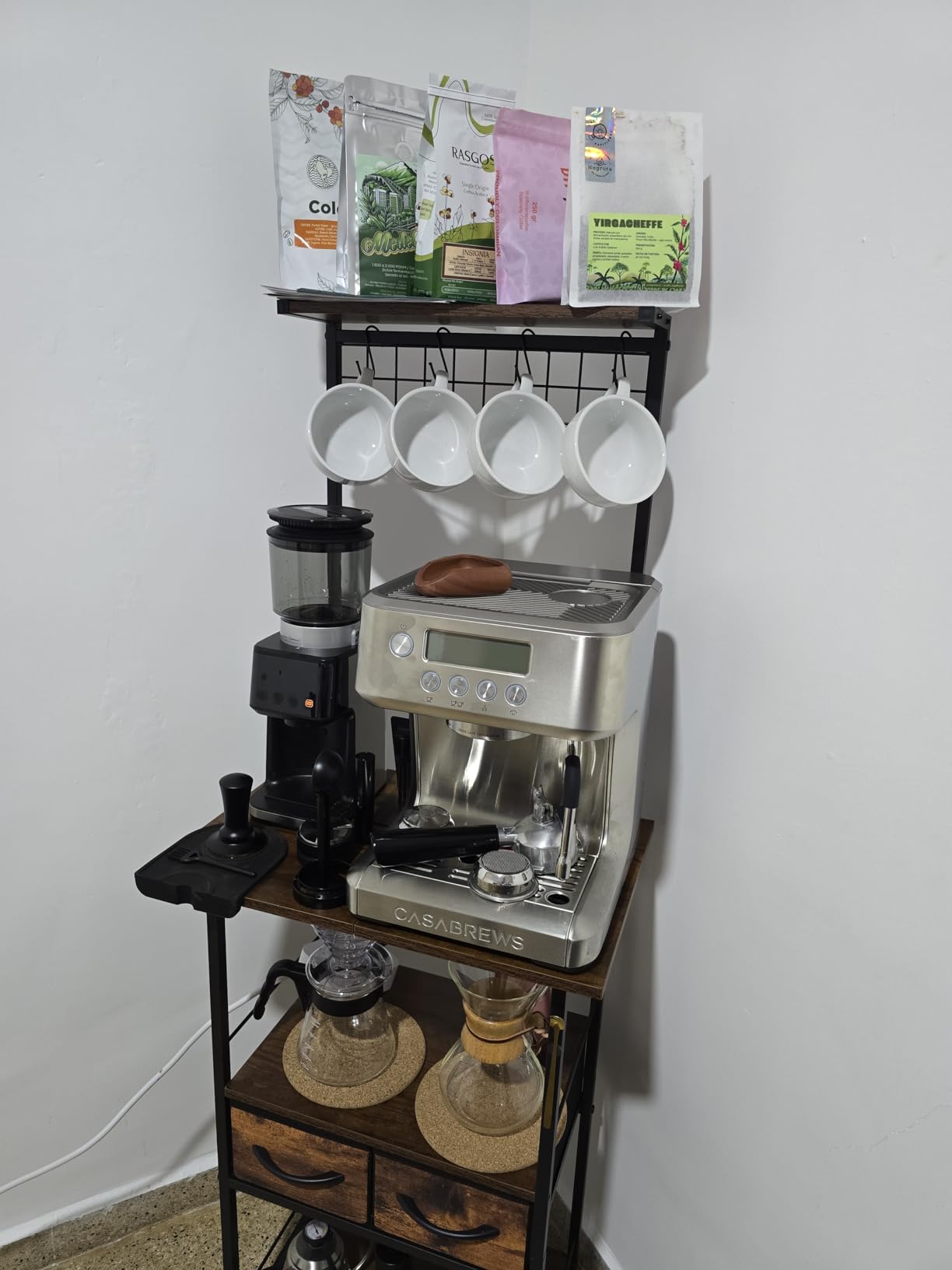 CASABREWS Ultra Espresso Machine, Barista Espresso Maker with Steam Wand | LCD Display, Custom Brew Temp, Latte & Cappuccino Machine, 20-Bar Italian Pump, Powerful Steam Wand, 73oz Removable Tank customer photo 1