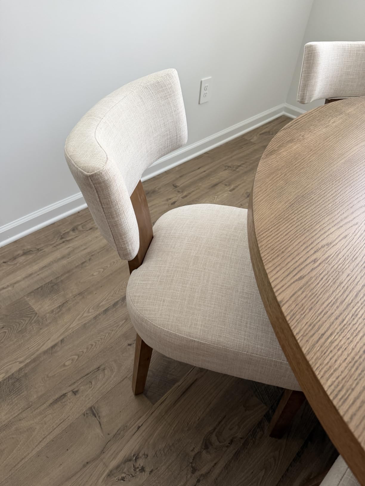 HNY Mid Century Modern Dining Chairs Set of 4, Upholstered Linen Kitchen & Dining Room Chairs with Ergonomic Curved Backrest, Solid Wood Legs, Farmhouse Accent Chair for Home, Apartment, Beige customer photo 2