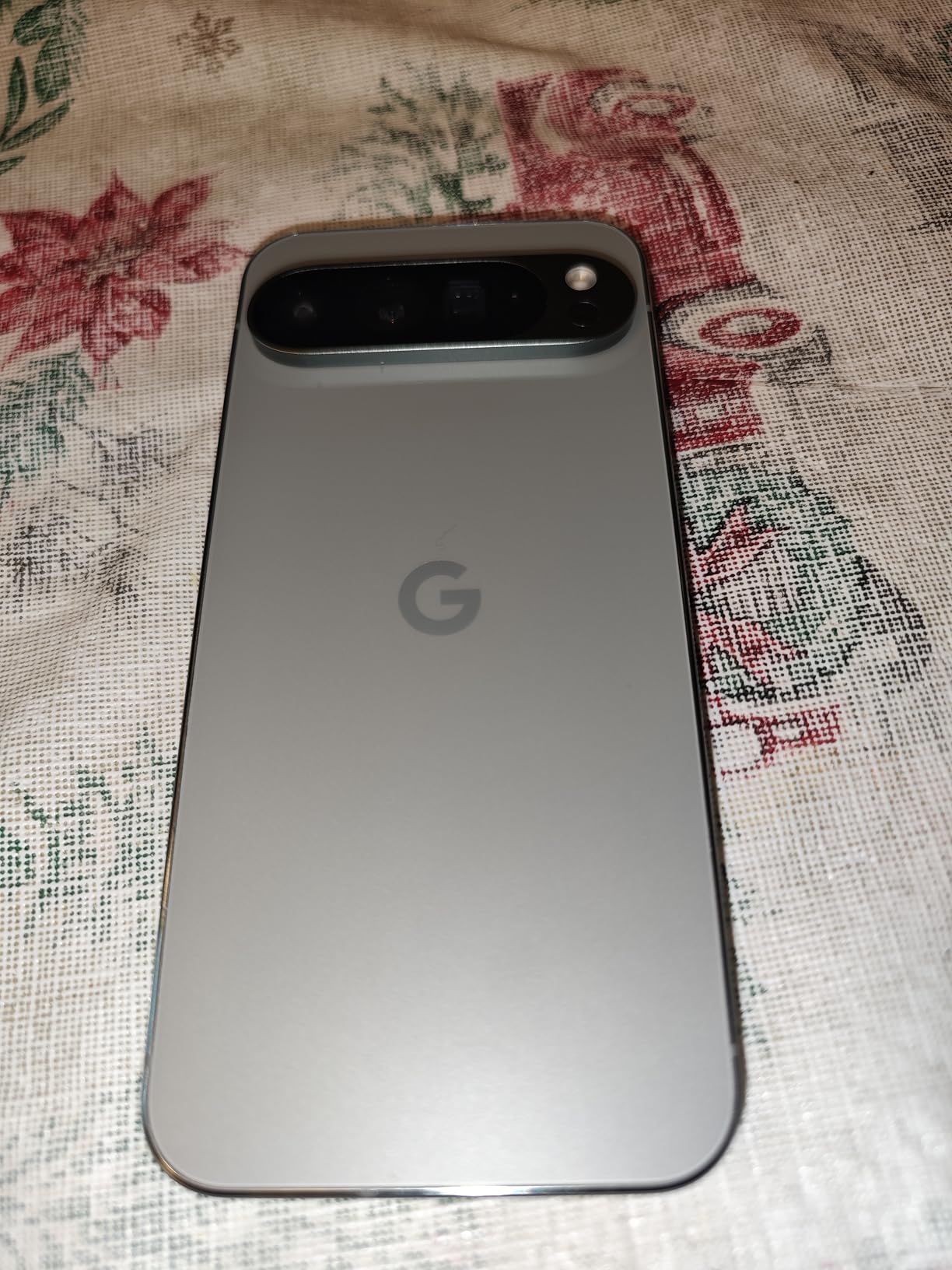 Pixel 9 Pro XL - Unlocked Android Smartphone with Gemini, Triple Rear Camera System, 24-Hour Battery, and 6.8