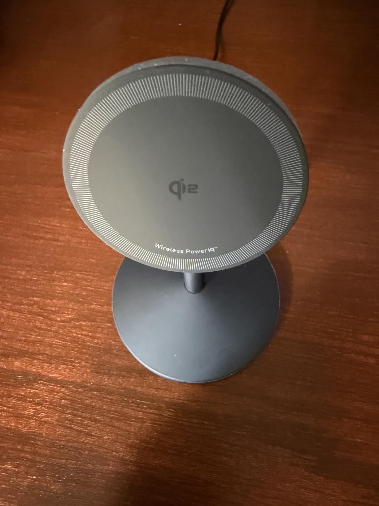 Anker MagGo iPhone 17 MagSafe Charger Compatible Stand, 15W Fast Magnetic Wireless Charging Station, Qi2 Certified 360° Wireless Charger, Magnetic Stand for iPhone 17/16/15/14/13 Series (No Adapter) customer photo 2