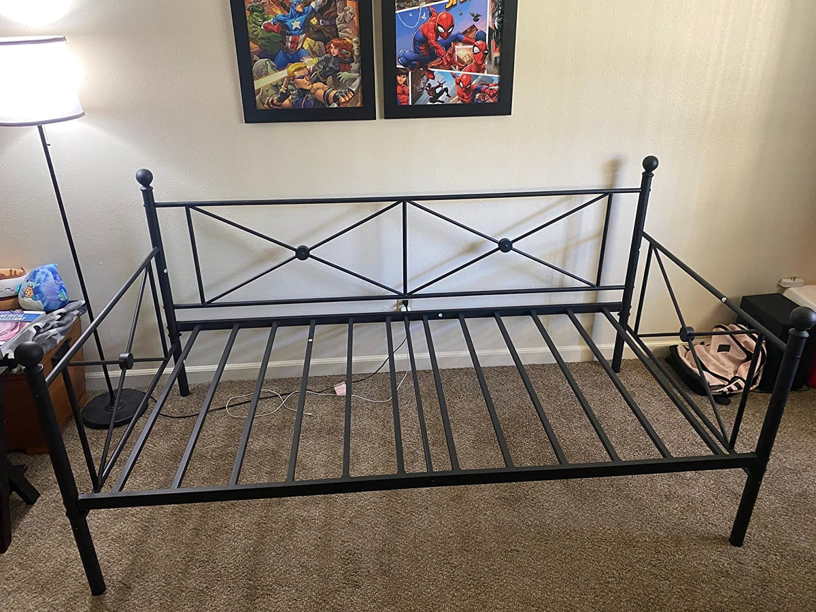 VECELO Daybed Twin Size, Day Bed Frame with Headboard, Heavy-Duty Metal Slats Support Platform for Living Room, Guest Room, Easy Assembly, White customer photo 1