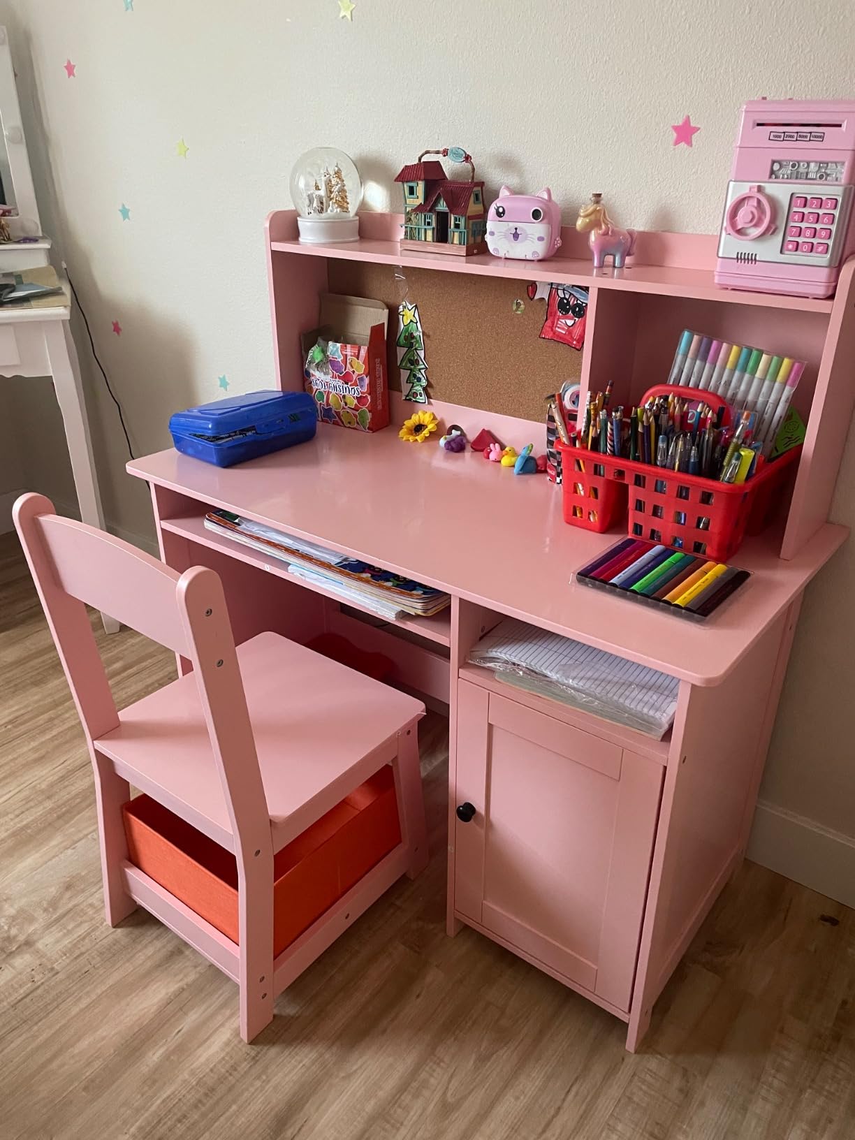 TaoHFE Kids Desk and Chair Set, Kids Desk Chair with Storage, White | Wooden Kids Table and Chairs for Bedroom and Study, Craft Table with Storage Gifts for Boys, Girls to Study, White customer photo 2