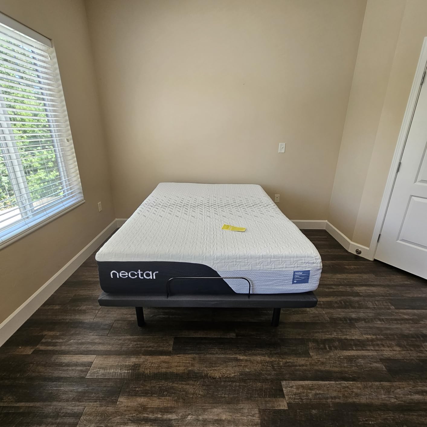 Nectar 12 Inch Memory Foam Mattress, Queen, Medium Firm, 1-Year Trial, Contouring Memory Foam, Cooling Top Layer, Back Pain & Pressure Relief, Mattress in a Box, 365-Night Trial & Forever Warranty customer photo 1