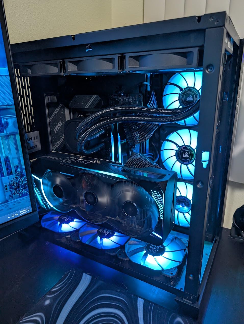 CORSAIR Nautilus 360 RS Liquid CPU Cooler - 360mm AIO - Low-Noise - Direct Motherboard Connection - Daisy-Chain - Intel LGA 1851/1700, AMD AM5/AM4 - 3X RS120 Fans Included - Black customer photo 1
