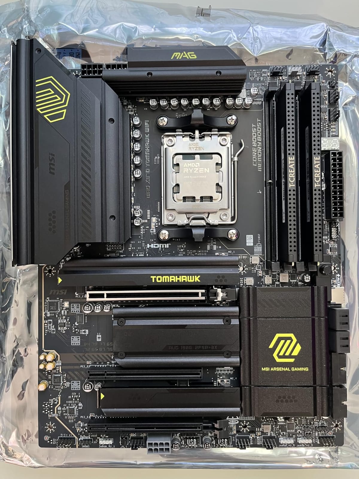 MSI MAG X870 Tomahawk WiFi Gaming Motherboard (AMD Ryzen 9000/8000/7000 Series Processors, AM5, DDR5, PCIe 5.0, M.2 Gen5, SATA 6Gb/s, USB 40Gbps, HDMI/DP, Wi-Fi 7, Bluetooth 5.4, 5Gbps LAN, ATX) customer photo 2