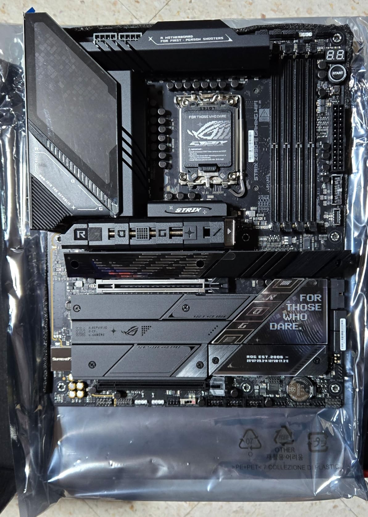 ASUS ROG Strix Z890-E Gaming WiFi Intel Z890 LGA 1851 ATX Motherboard, Advanced AI PC-Ready, 18+2+1+2 Stages, DDR5, WiFi 7, 7X M.2, Thunderbolt 4, USB Type-C, AI Overclocking, Cooling & Networking customer photo 1