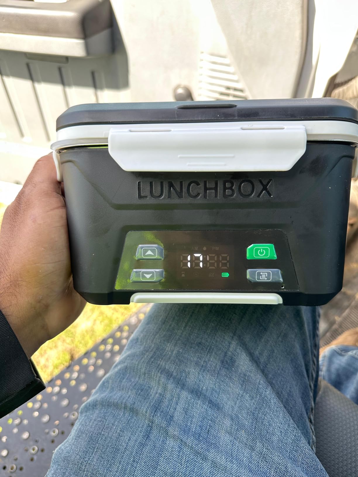 EAST OAK Cordless Electric Lunch Box, Heated Lunch Box for Men with Timer | Self Heating Lunch box with Automatic Heating, 5.5 Cups Portable Food Warmer with Removable Tray Divider & Insulated Bag customer photo 2