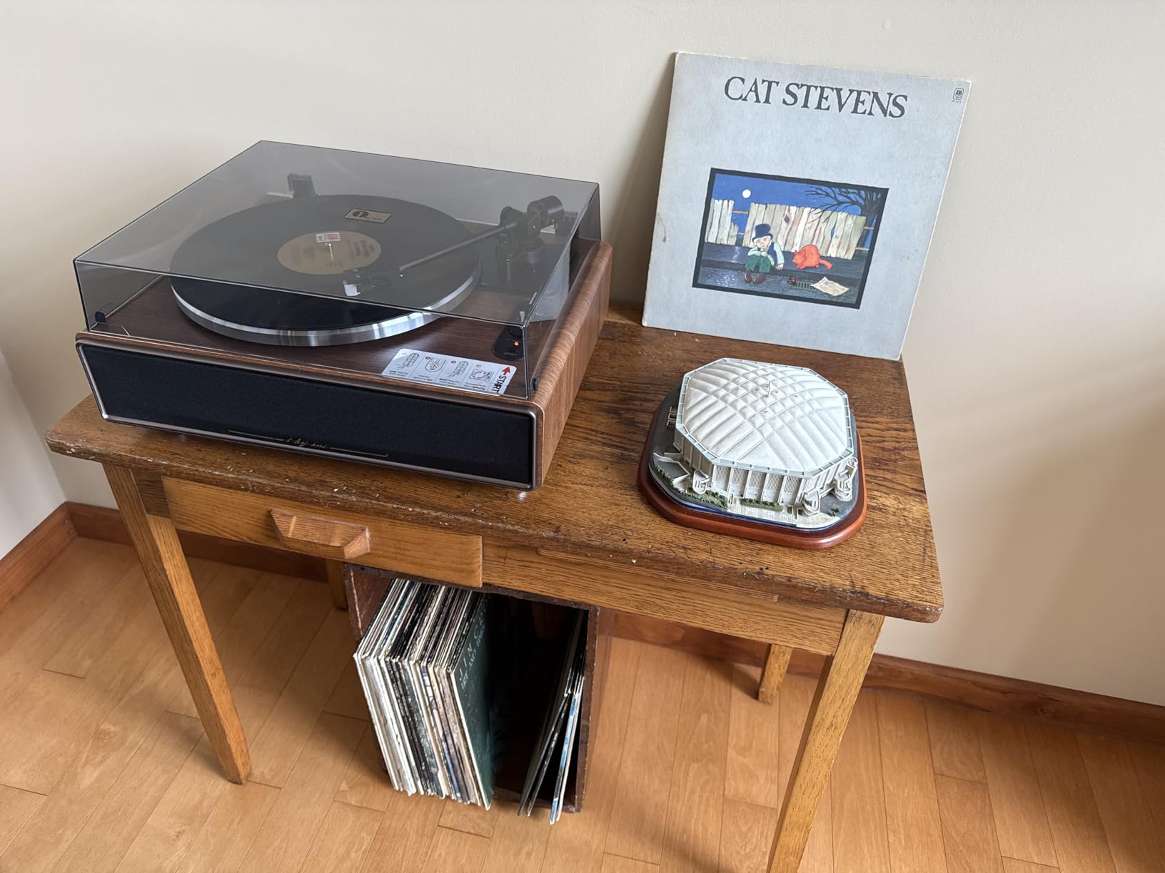 1 BY ONE High Fidelity All-in-One Record Player, Vinyl Turntable | Built-in Speakers, Magnetic AT-3600L Cartridge, RCA Output, Belt Drive, Bluetooth Input, Auto Stop, Phono Preamp, Black Walnut customer photo 2