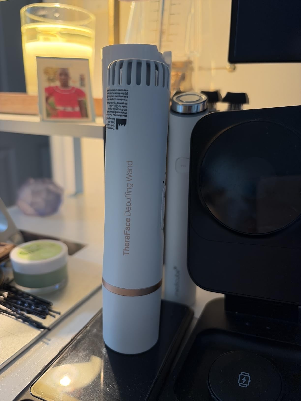 Therabody TheraFace Depuffing Wand - Cold and Heat Skincare Treatment to Depuff and Glow customer photo 1