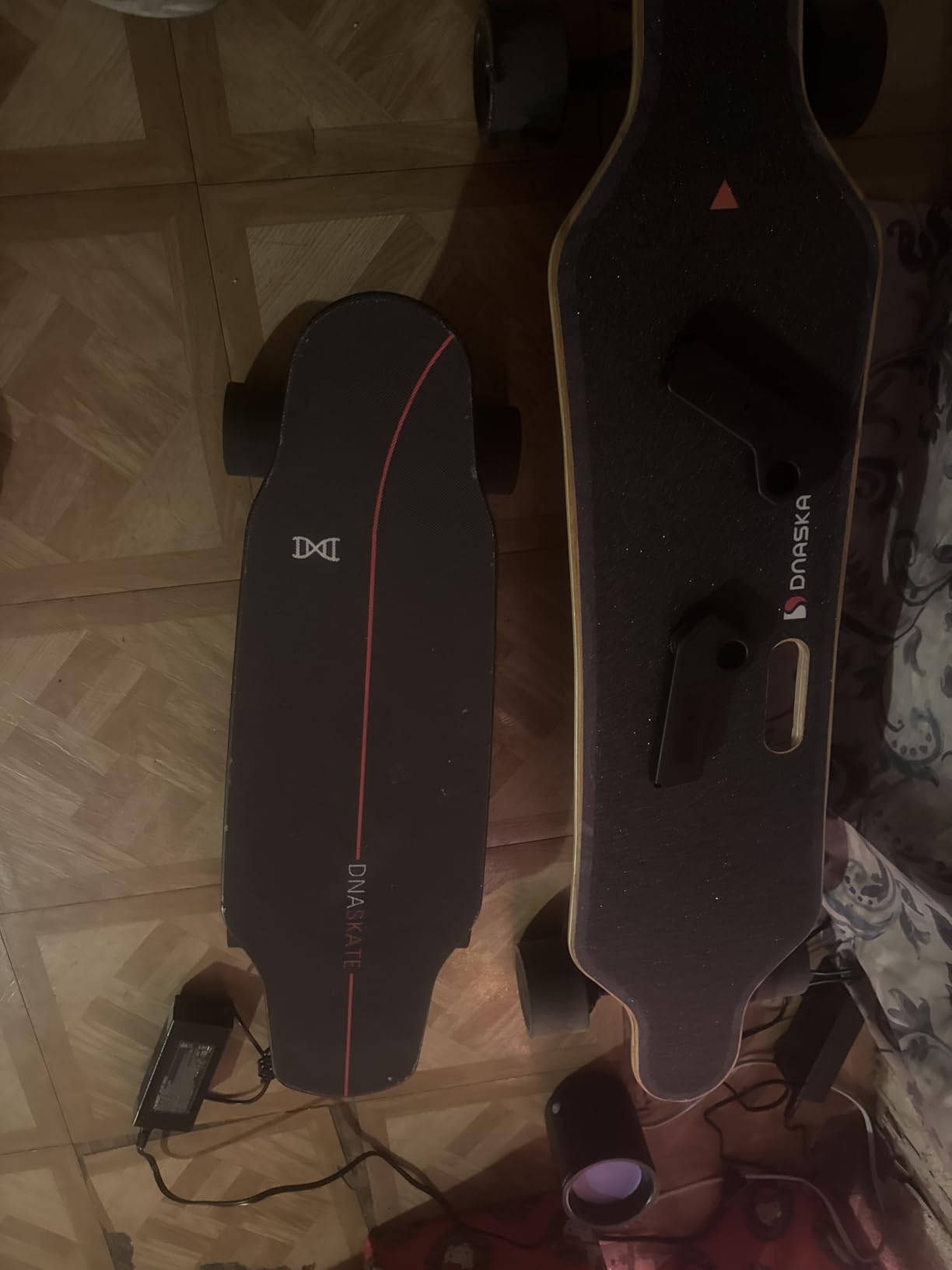 V4/V20 Electric Skateboard with Remote, 28 Mph Top Speed, 22 Miles Range, 1200W Hub-Motor, Longboard Skateboard for Adults & Teens customer photo 2