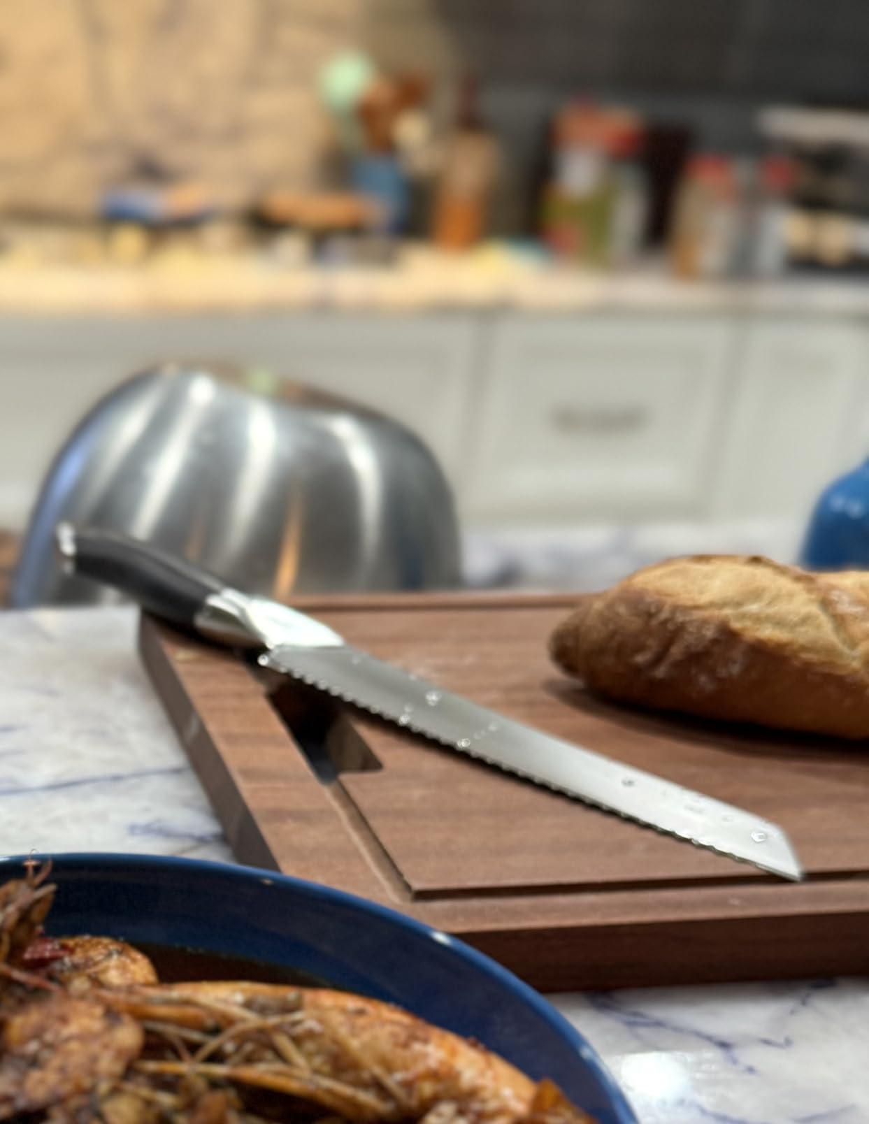 HOSHANHO Bread Knife 10 inch, Ultra Sharp Japanese Serrated Bread Knife | Professional Japanese High Carbon Stainless Steel Bread Cutting Knife for Homemade Bread customer photo 2