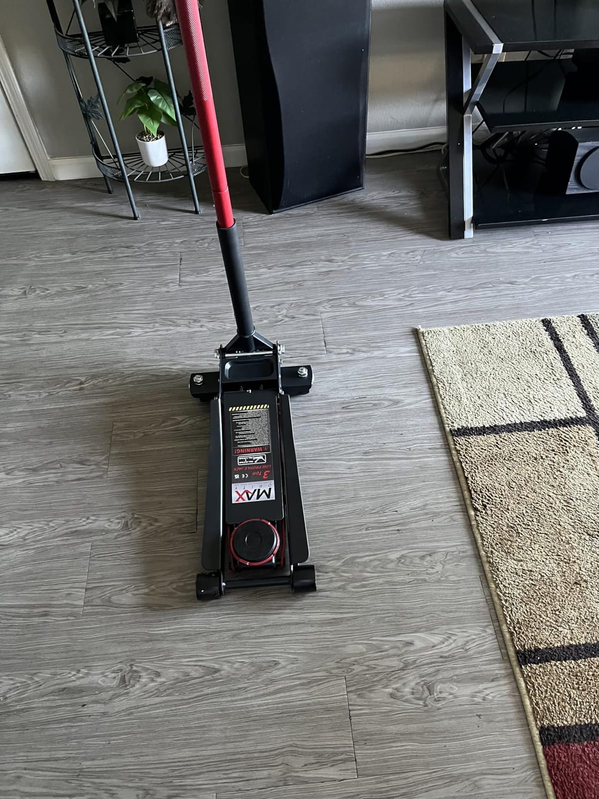 Maxority 3-Ton (6600lbs) Low Profile Hydraulic Heavy-Duty Steel Floor Jack with Dual Pistons Quick Lift Pump, Home and Workshop Car Maintenance for Various Vehicles customer photo 1